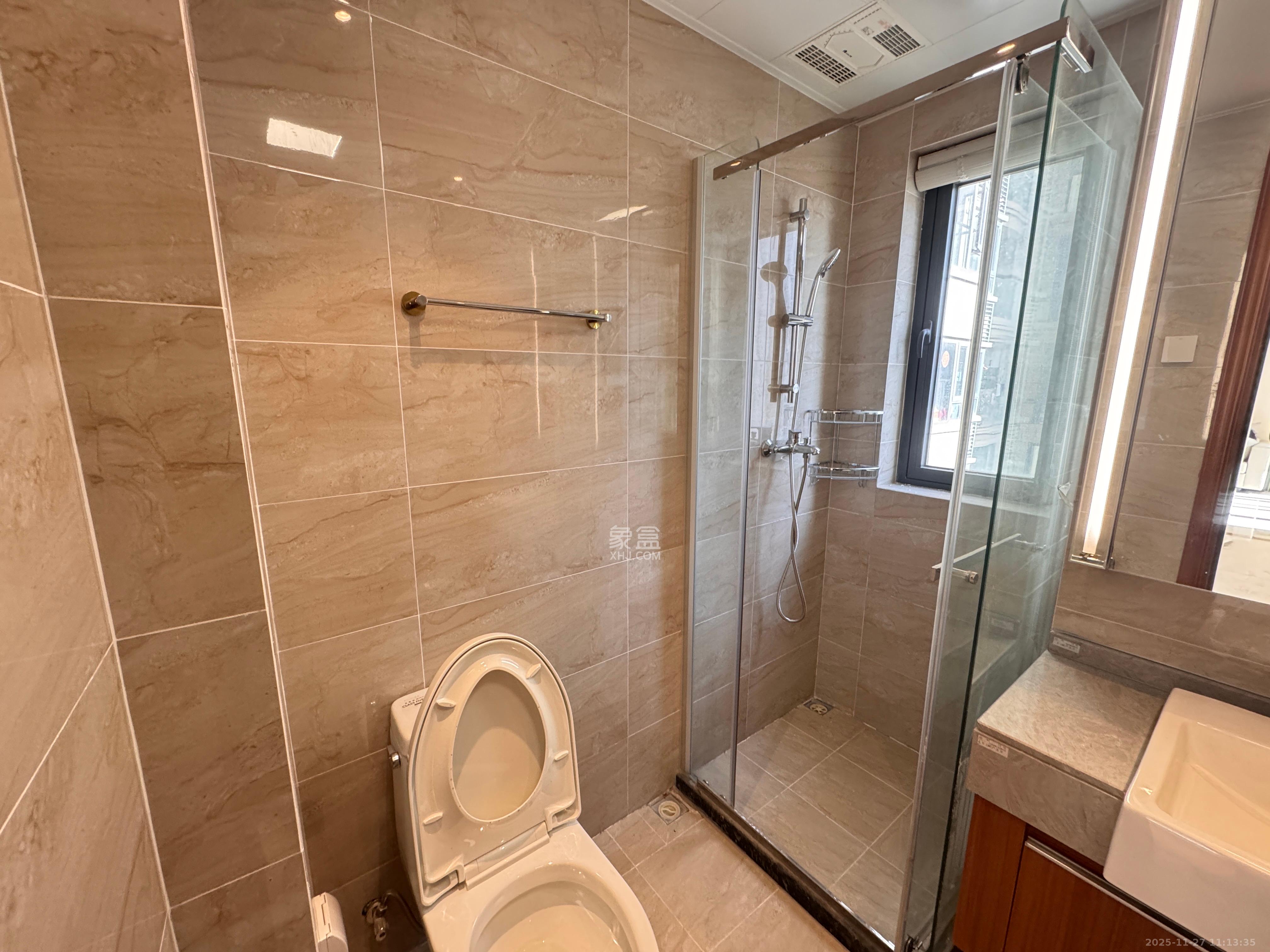 恒大上林苑  3室2厅2卫    2800.0元/月