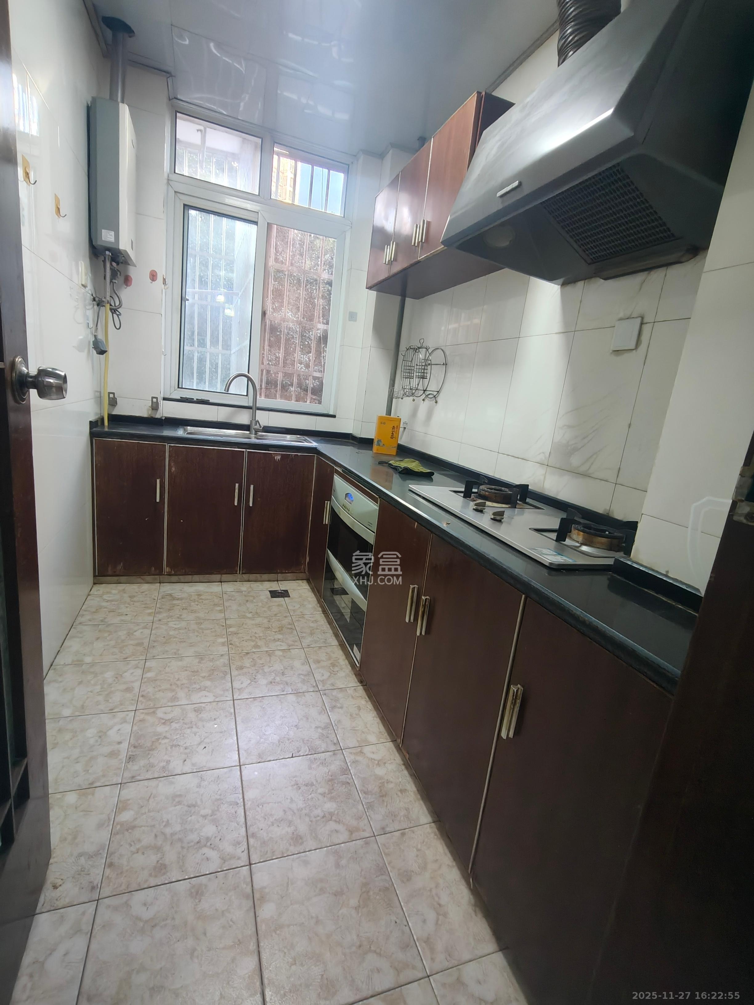 金信阳光在线  2室1厅1卫    1500.0元/月室内图