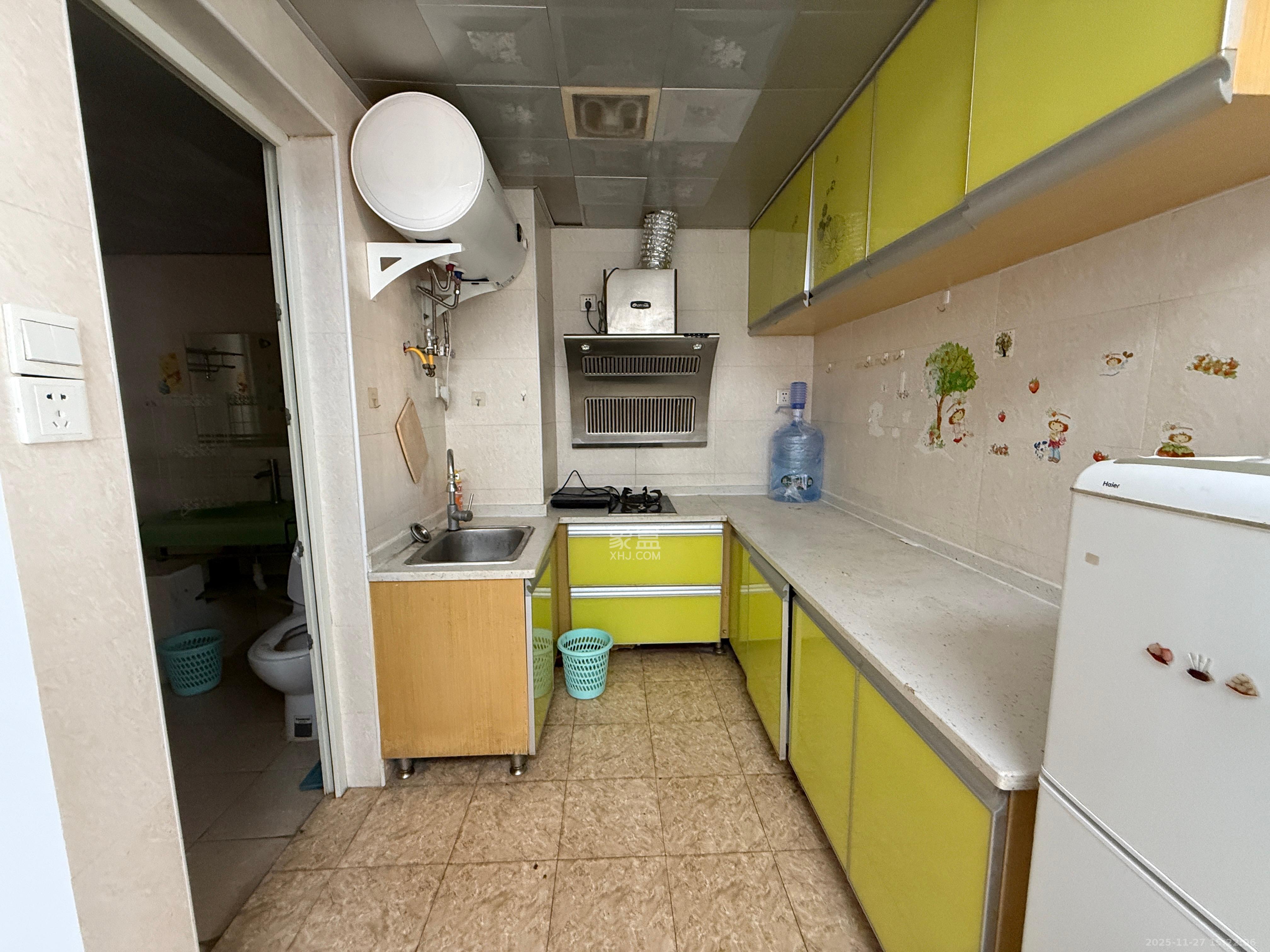 香颂国际  1室1厅1卫    1300.0元/月室内图