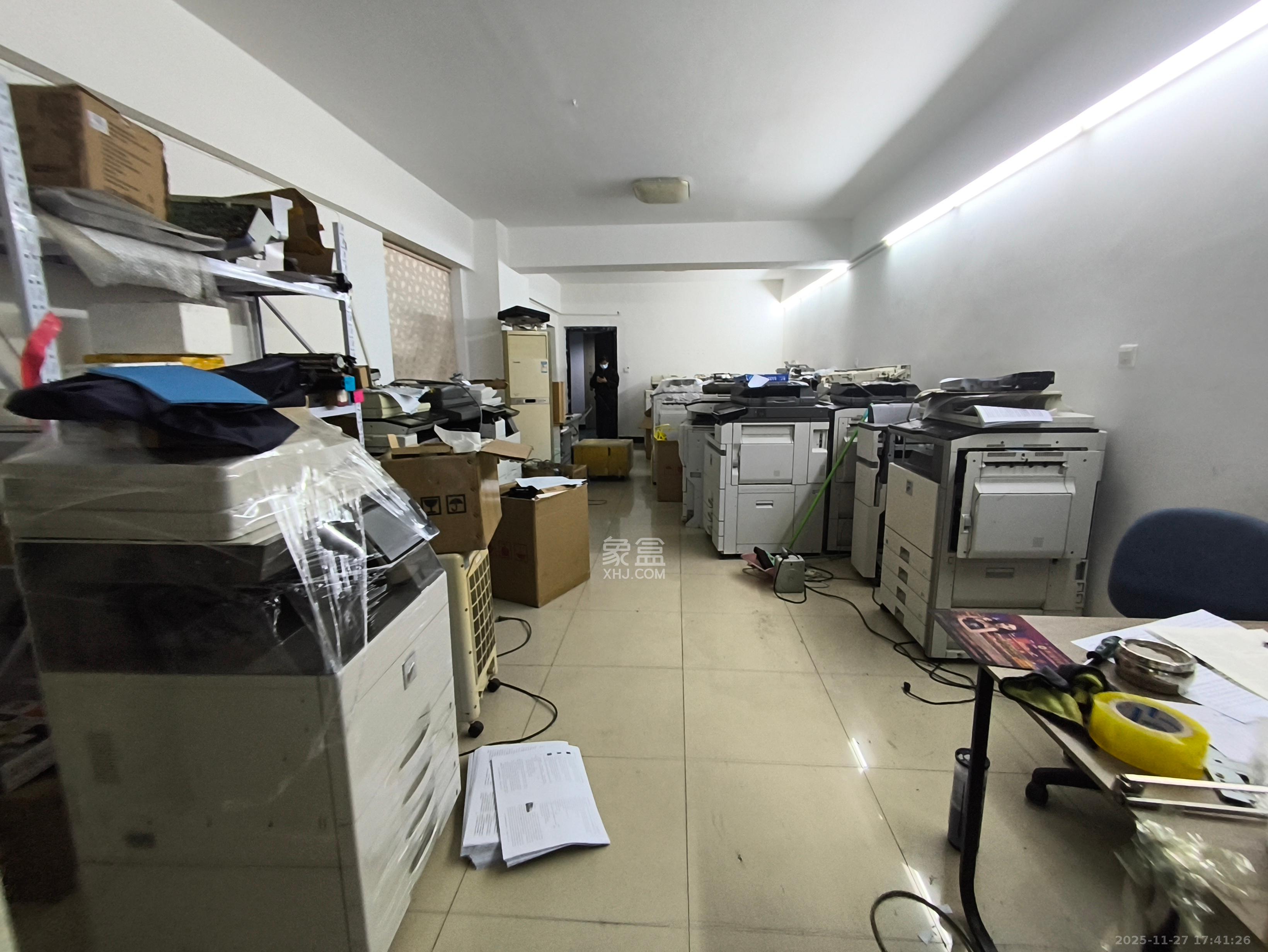 朝阳银座 1室1厅1卫 1800.0元/月 朝阳银座 1室1厅1卫 1800.0元/月室内图