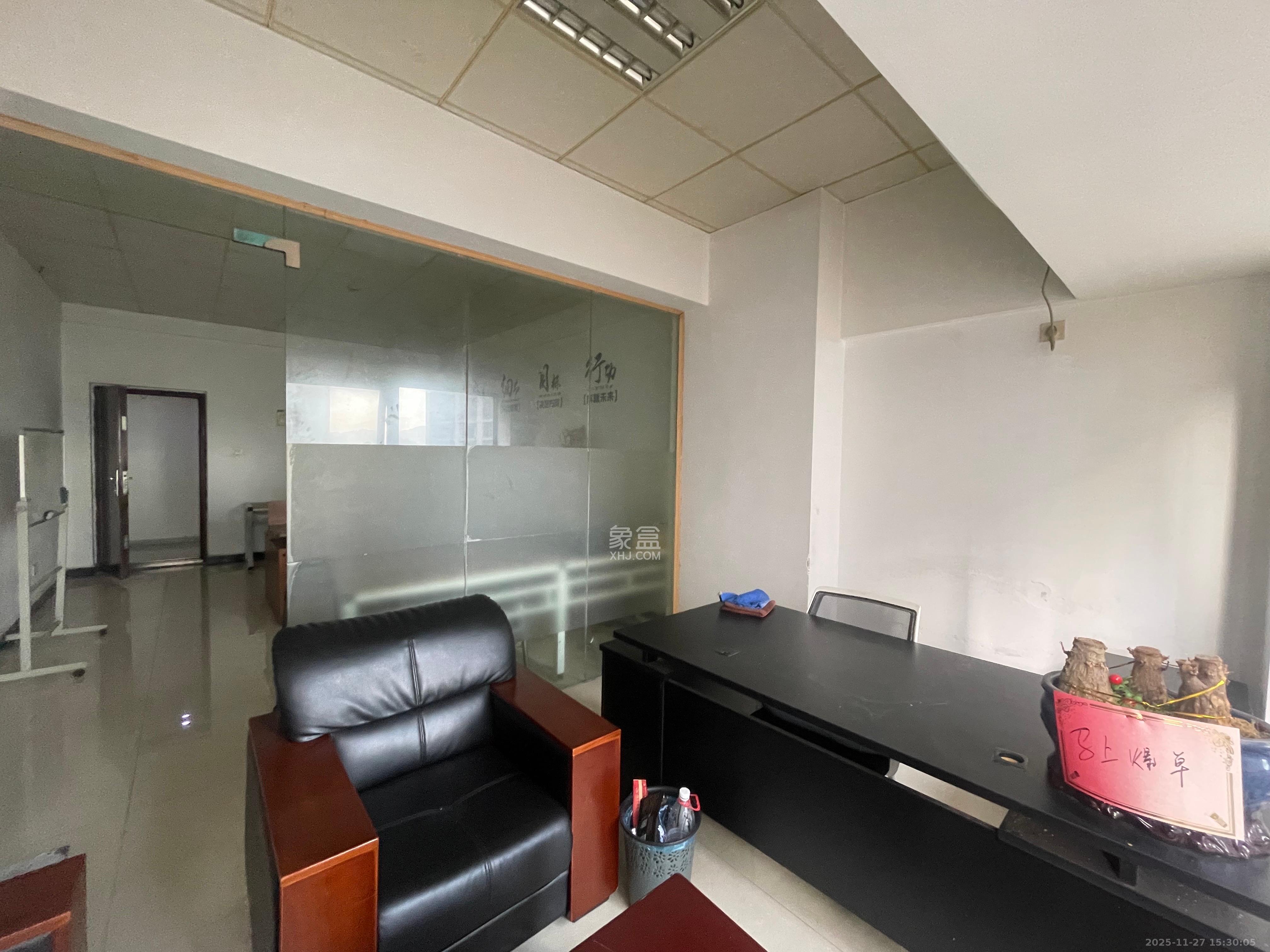 达美D6区   45.0㎡      3200.0元/月室内图