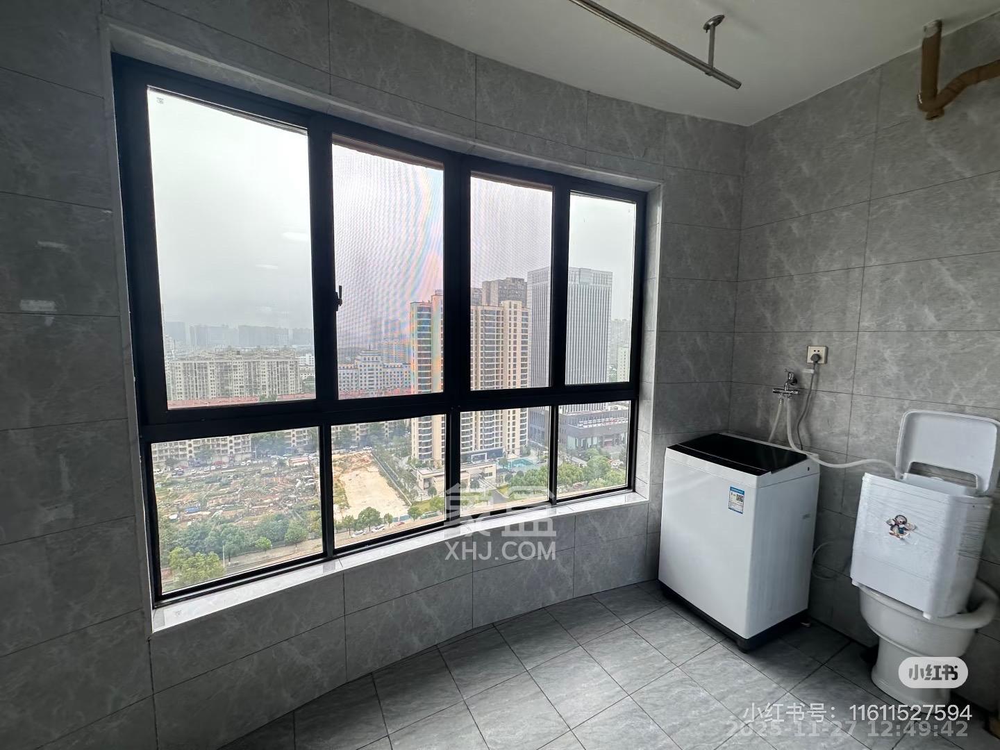 嘉雨兴园  1室0厅0卫    2400.0元/月室内图