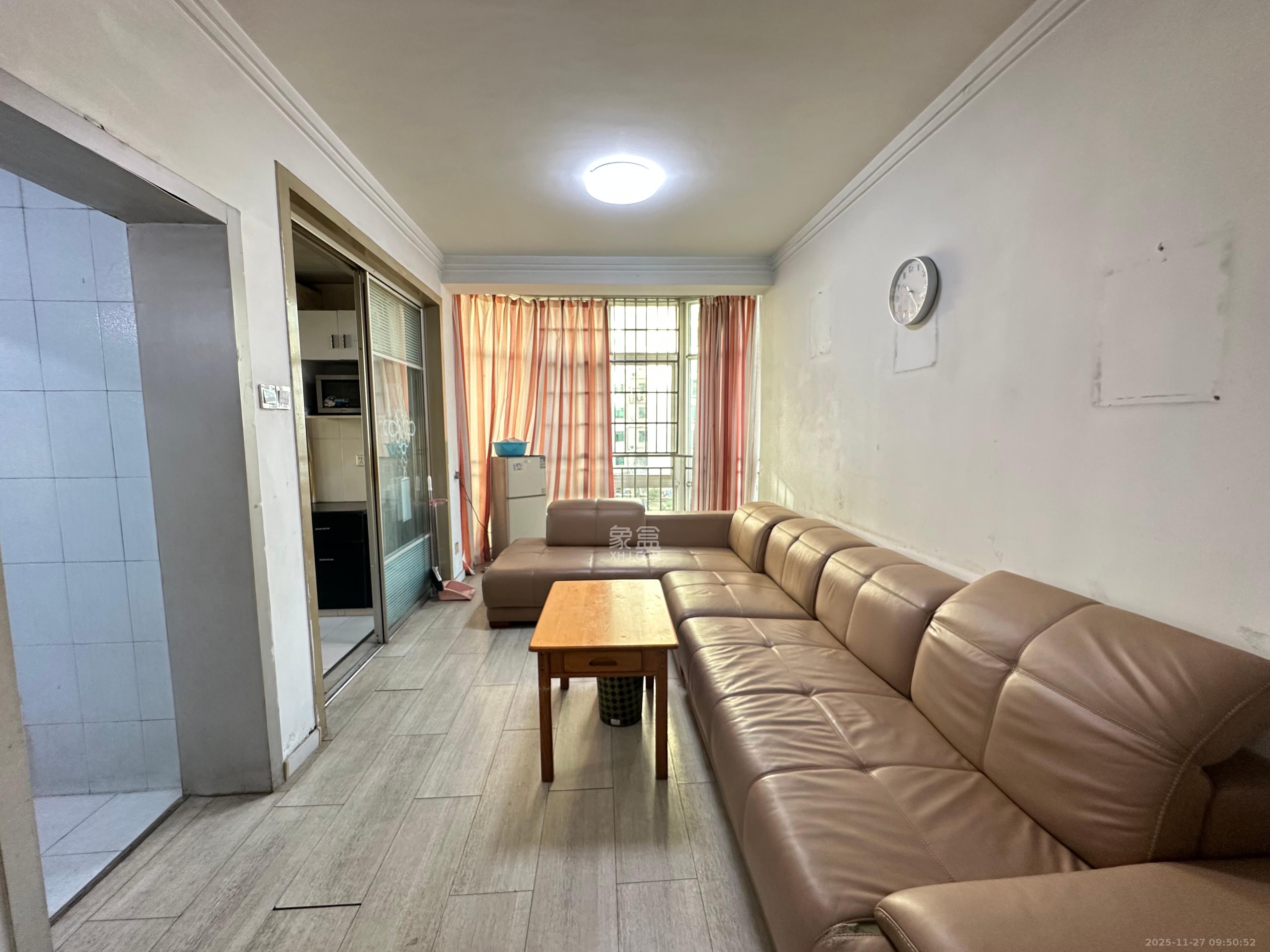 咸嘉新村嘉旺苑  1室0厅0卫    2450.0元/月