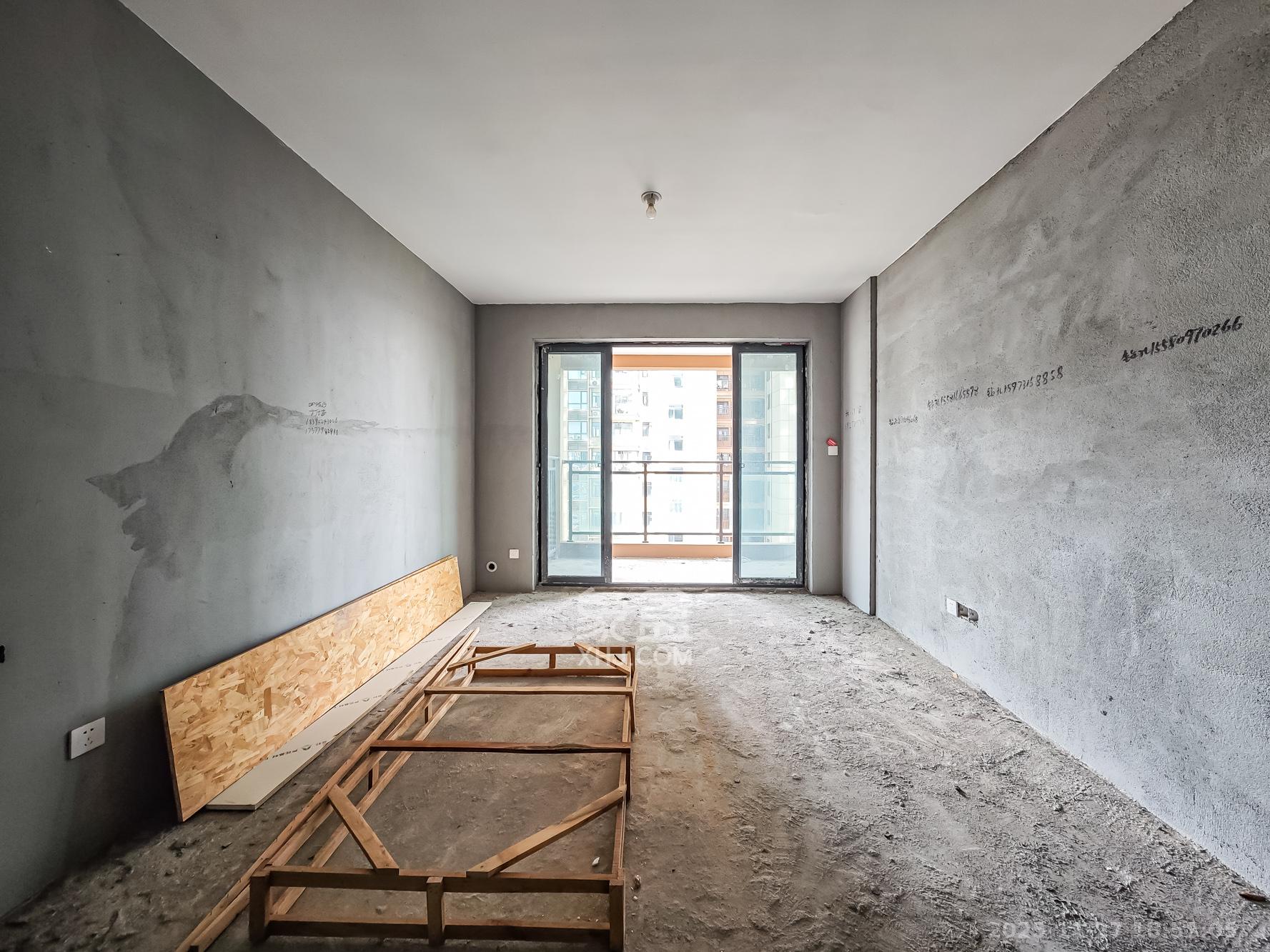 广泽上苑 3室2厅2卫 92.8万 广泽上苑 3室2厅2卫 92.8万客厅