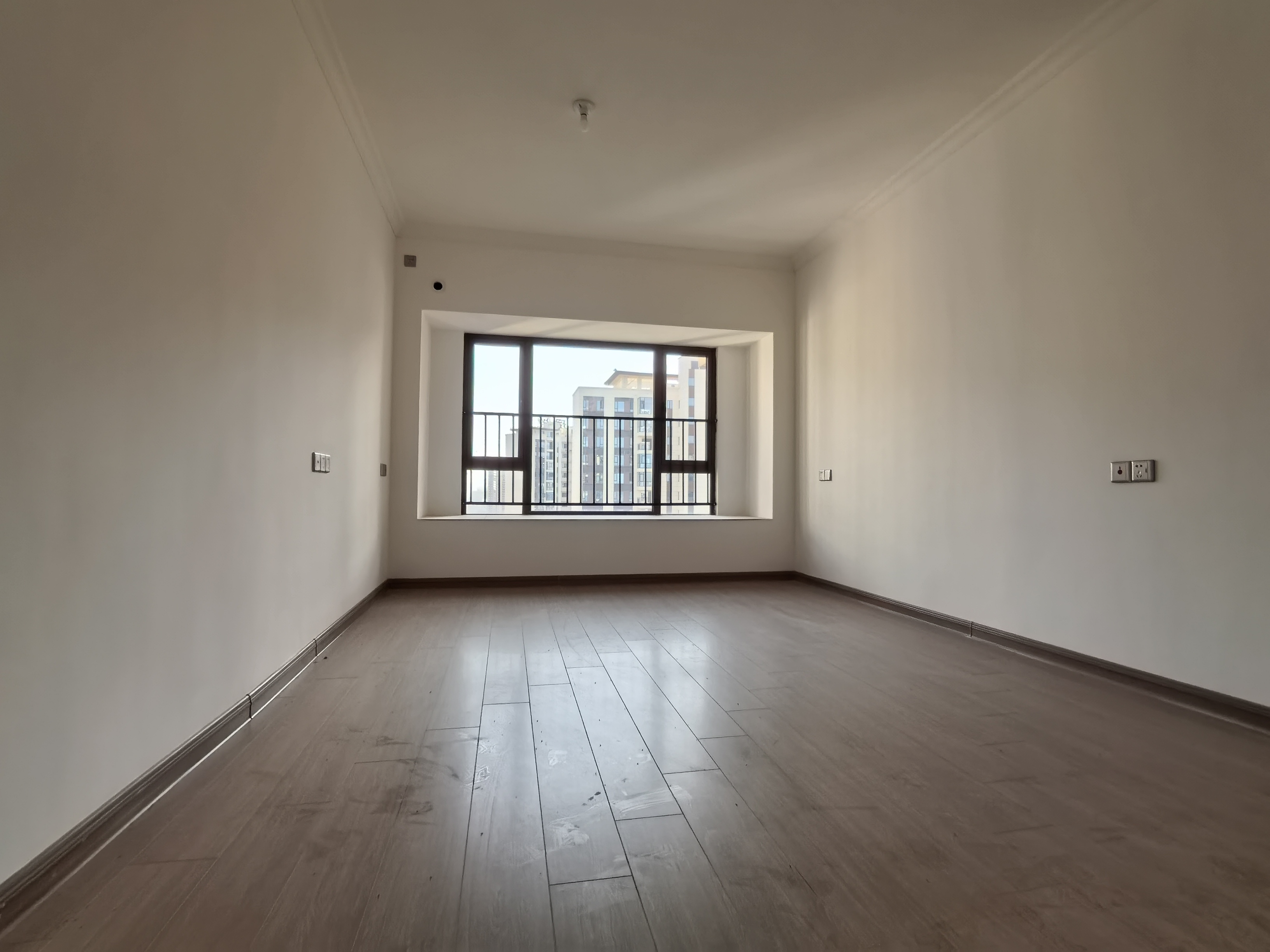 碧桂园.珺悦府 0室0厅0卫 78.0万 碧桂园.珺悦府 0室0厅0卫 78.0万客厅