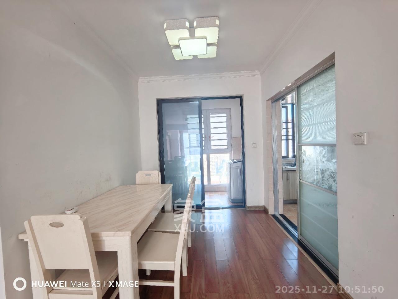 梅溪鑫苑名家  3室2厅2卫    2800.0元/月室内图