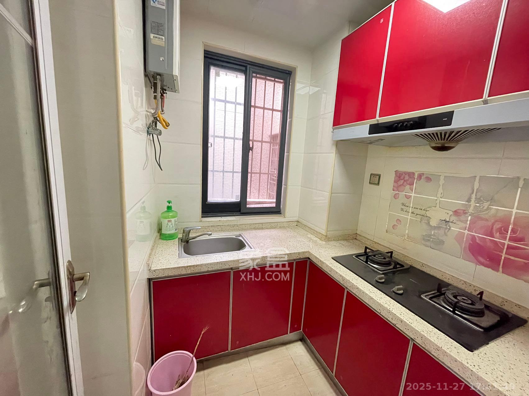 阿普阿布 2室2厅1卫 2200.0元/月 阿普阿布 2室2厅1卫 2200.0元/月室内图