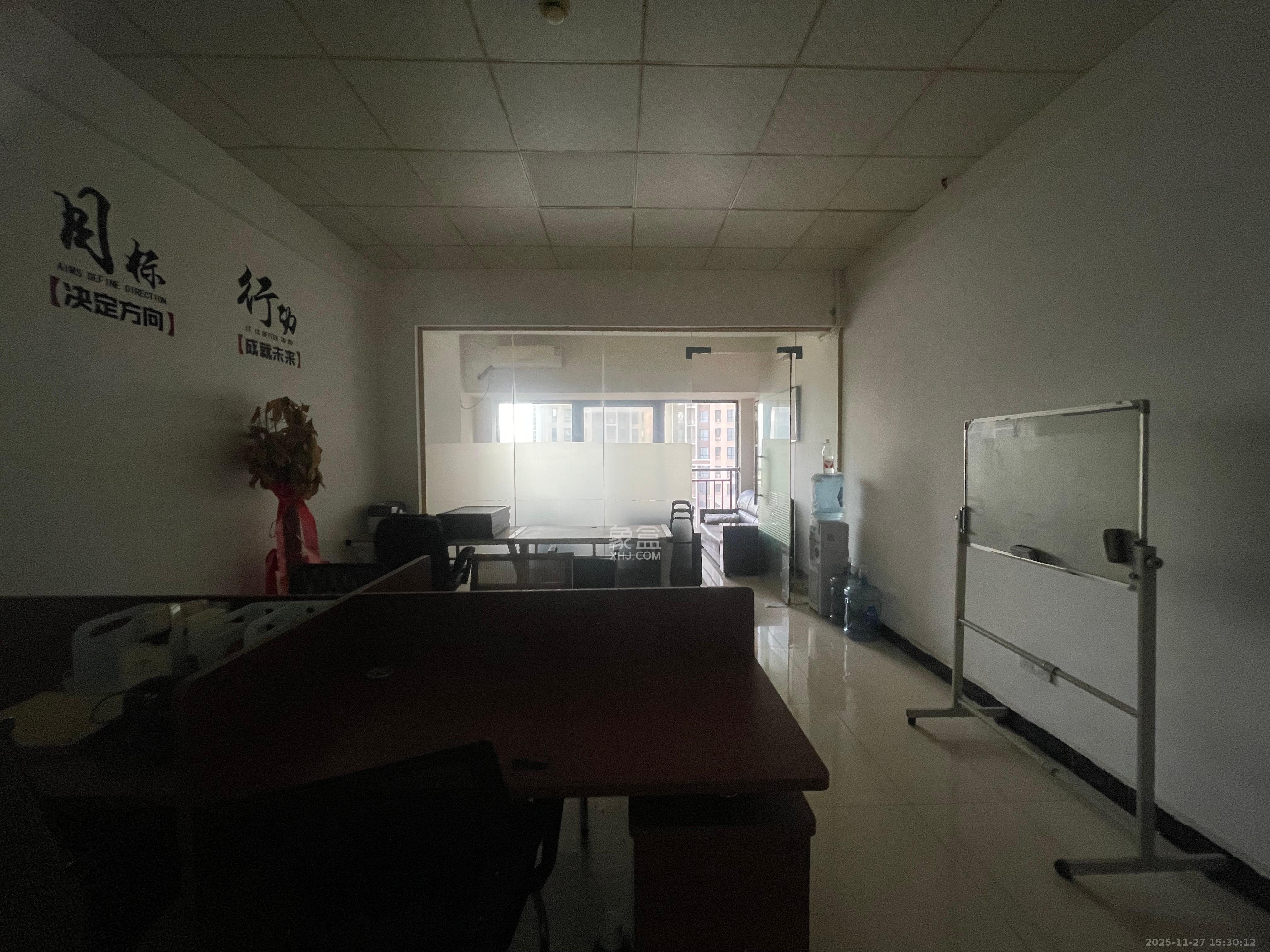 达美D6区   45.0㎡      3200.0元/月室内图