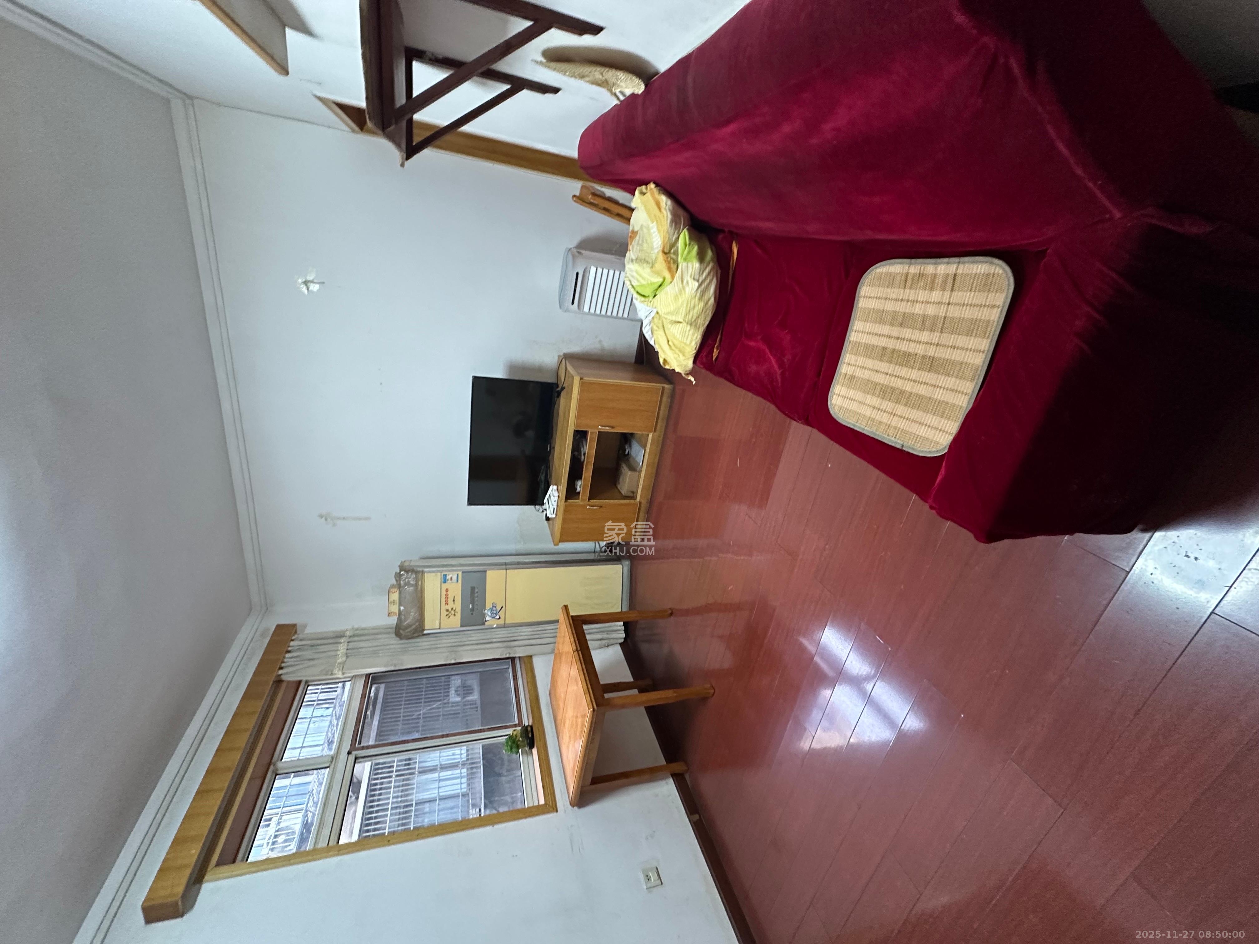 市直属机关宿舍 2室1厅1卫 1600.0元/月 市直属机关宿舍 2室1厅1卫 1600.0元/月室内图