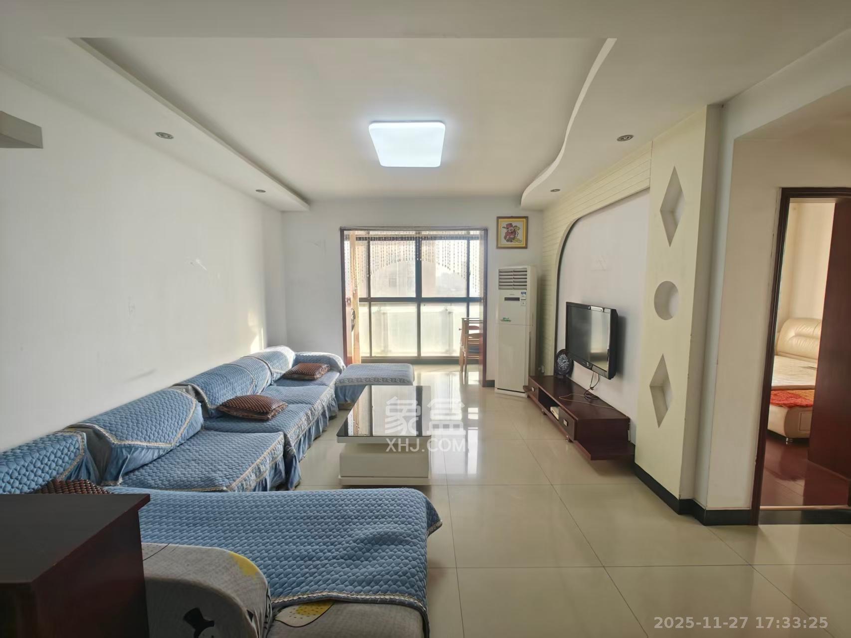 锦湘国际星城三期（锦绣苑）  2室2厅1卫    2400.0元/月