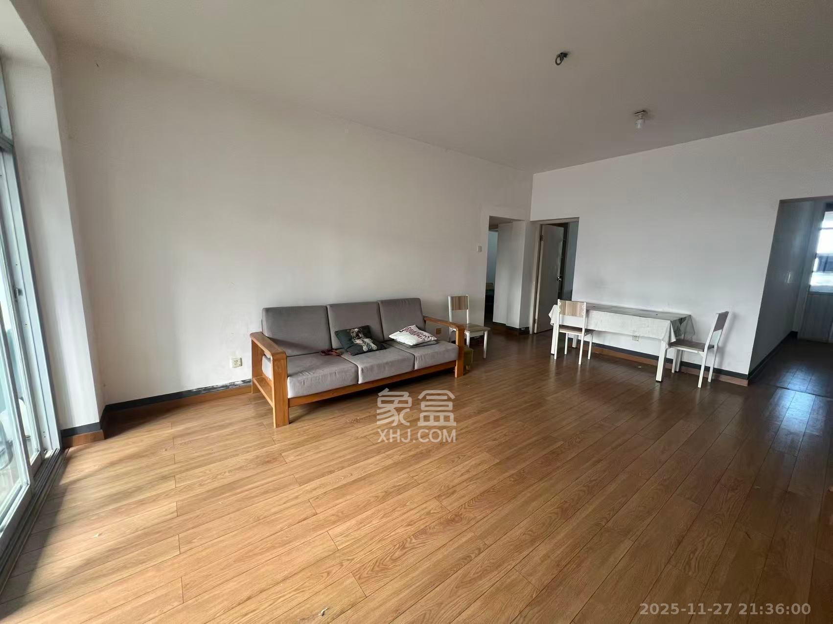 湘雅医学院（湘雅附一北院）  3室2厅1卫    3280.0元/月