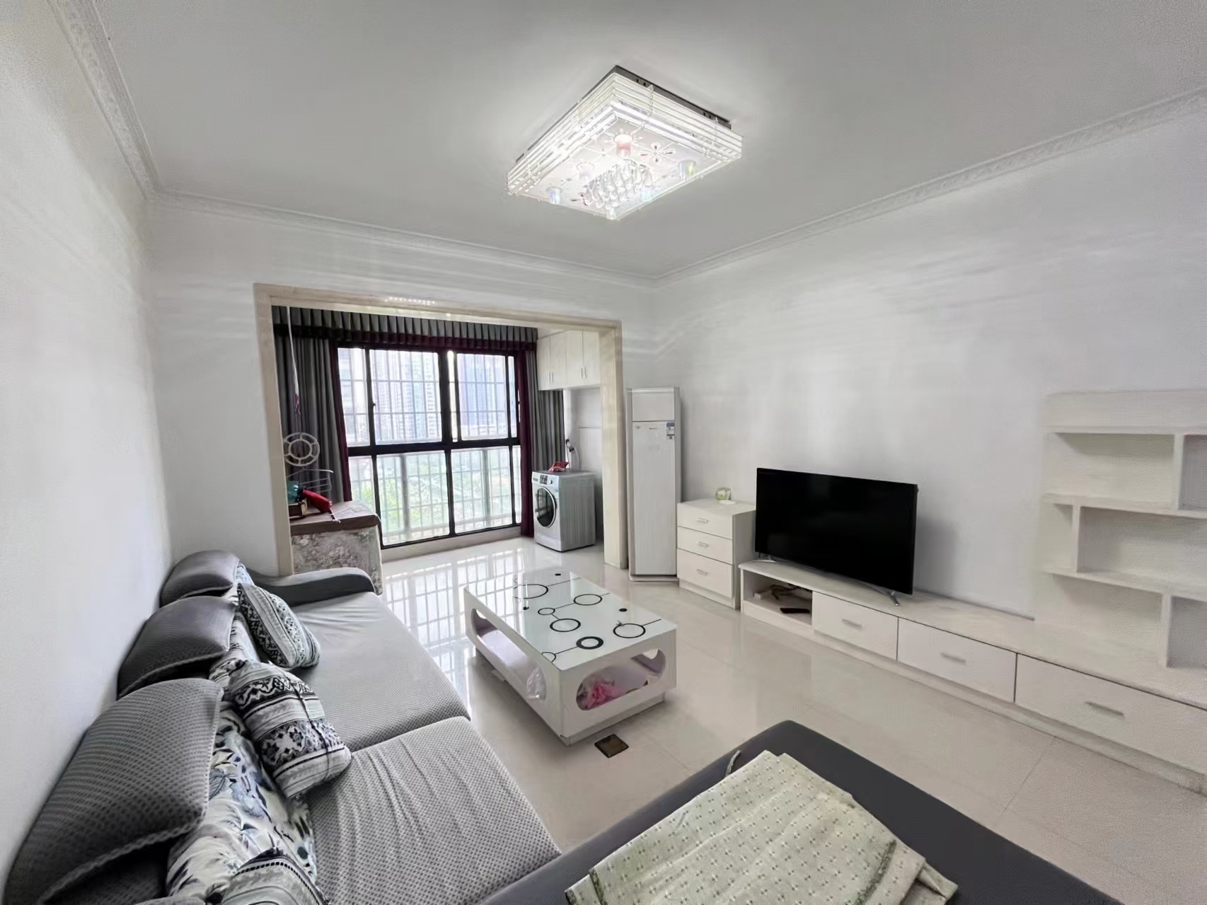 紫金花园  2室0厅0卫    1800.0元/月