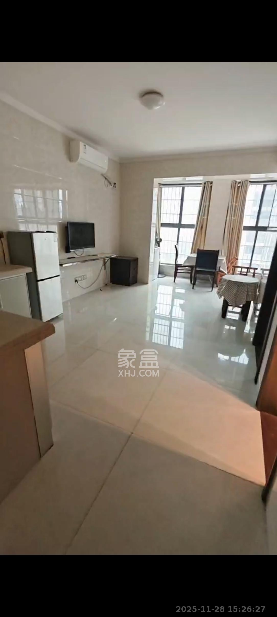 湘楚华庭 1室1厅1卫 1200.0元/月 湘楚华庭 1室1厅1卫 1200.0元/月室内图