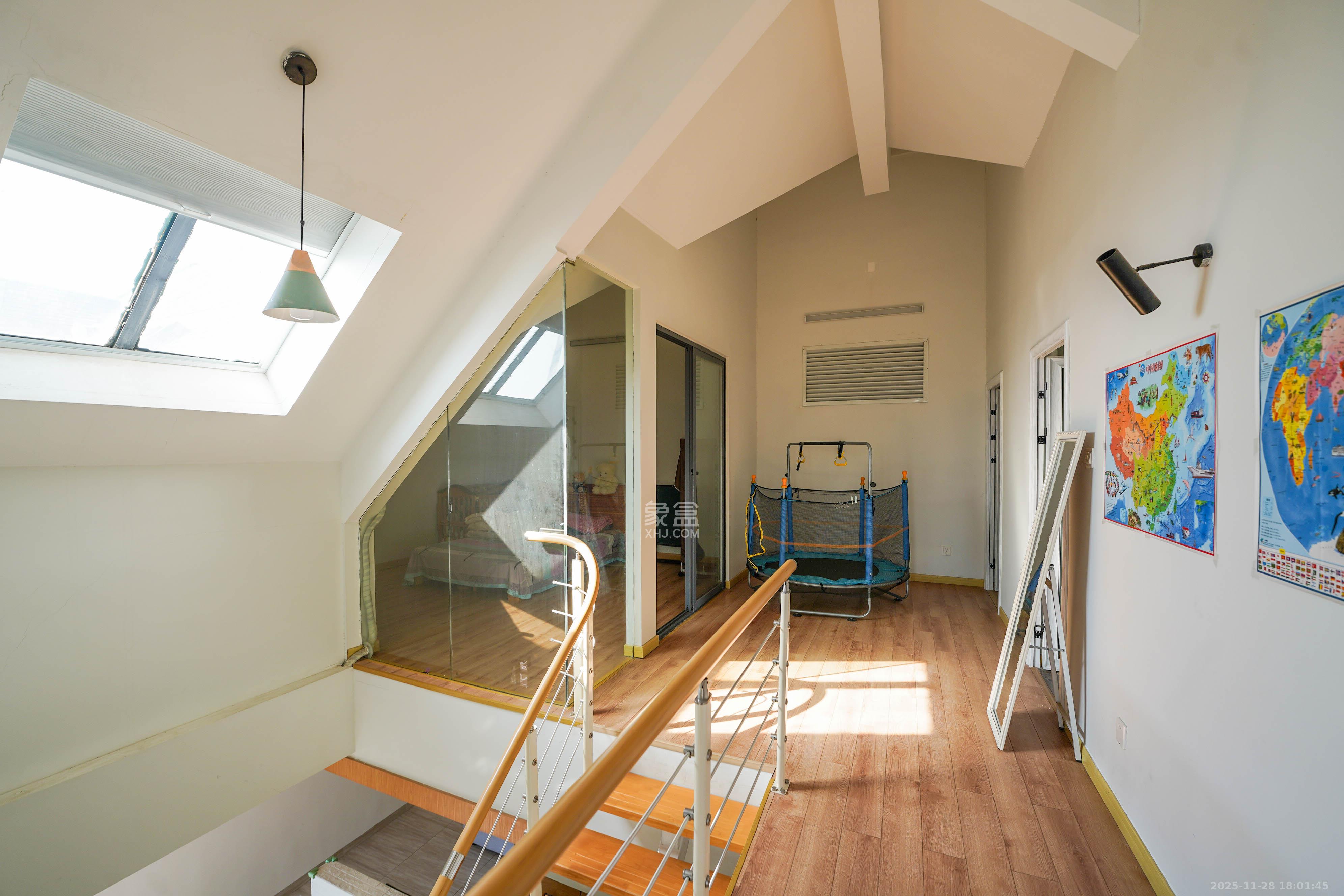 五矿格澜郡  5室2厅2卫    105.0万卧室