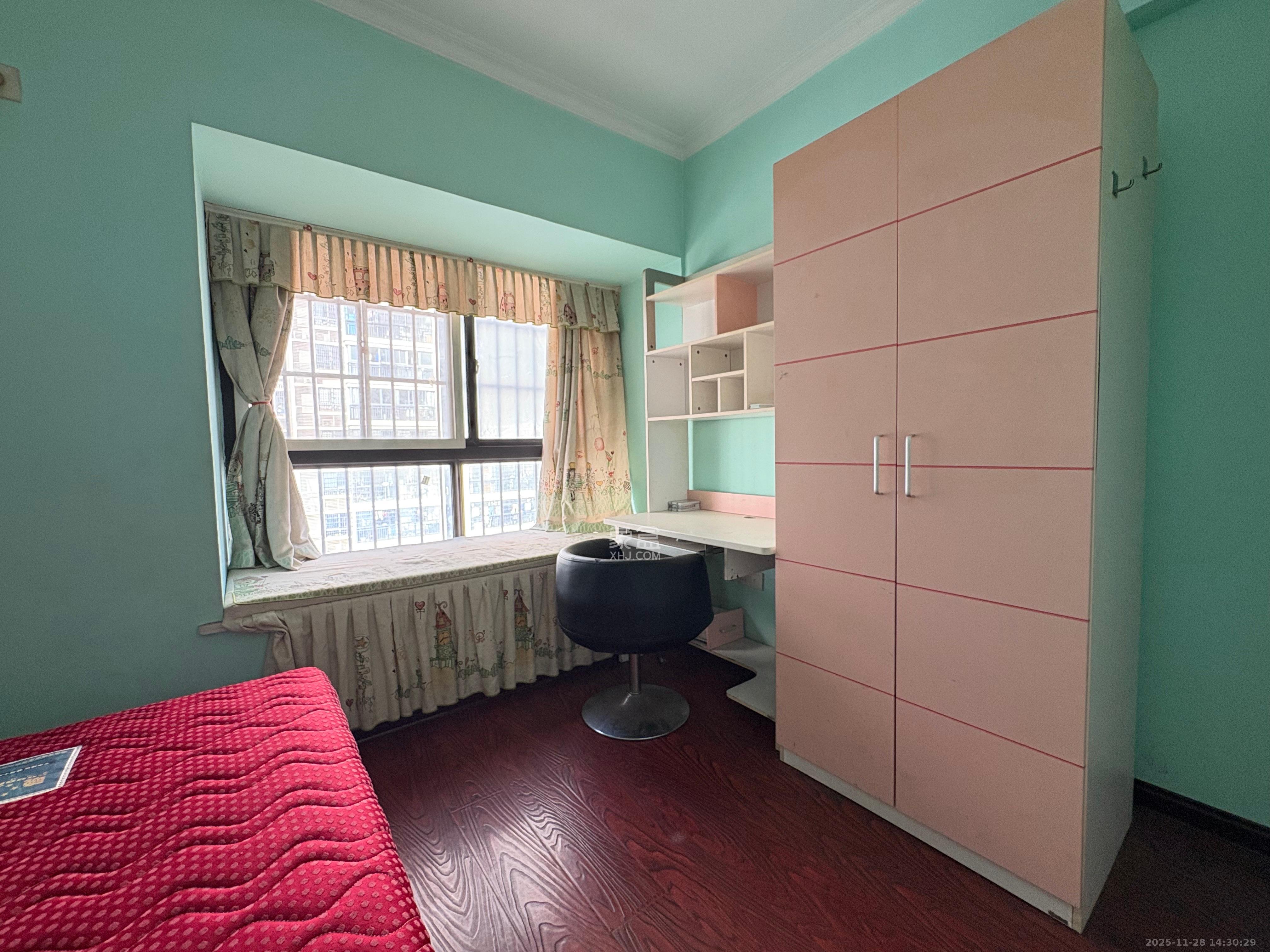 尚都花园城  4室2厅2卫    2600.0元/月室内图