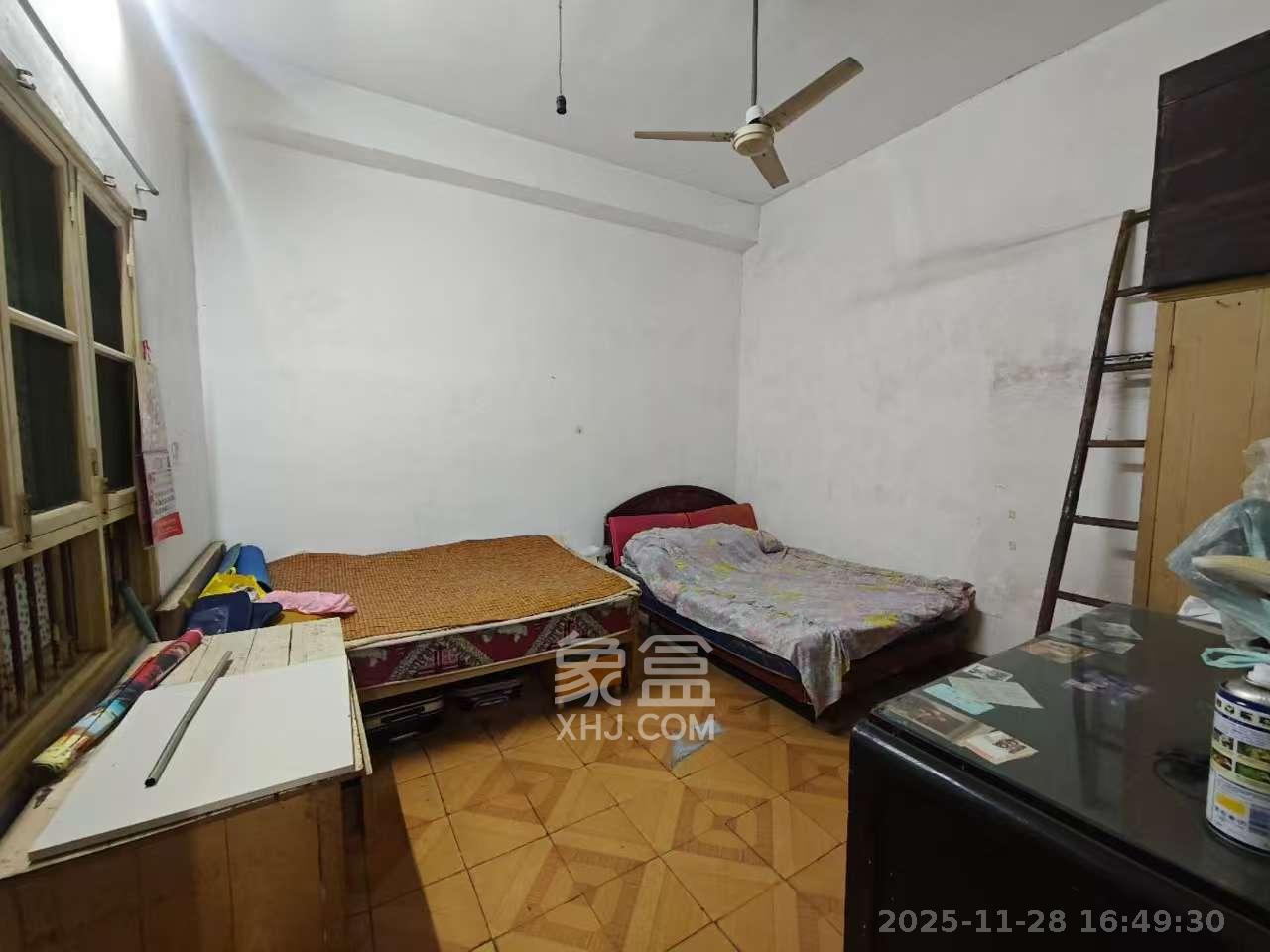 书苑花园(书院花园) 2室1厅1卫 1200.0元/月 书苑花园(书院花园) 2室1厅1卫 1200.0元/月室内图