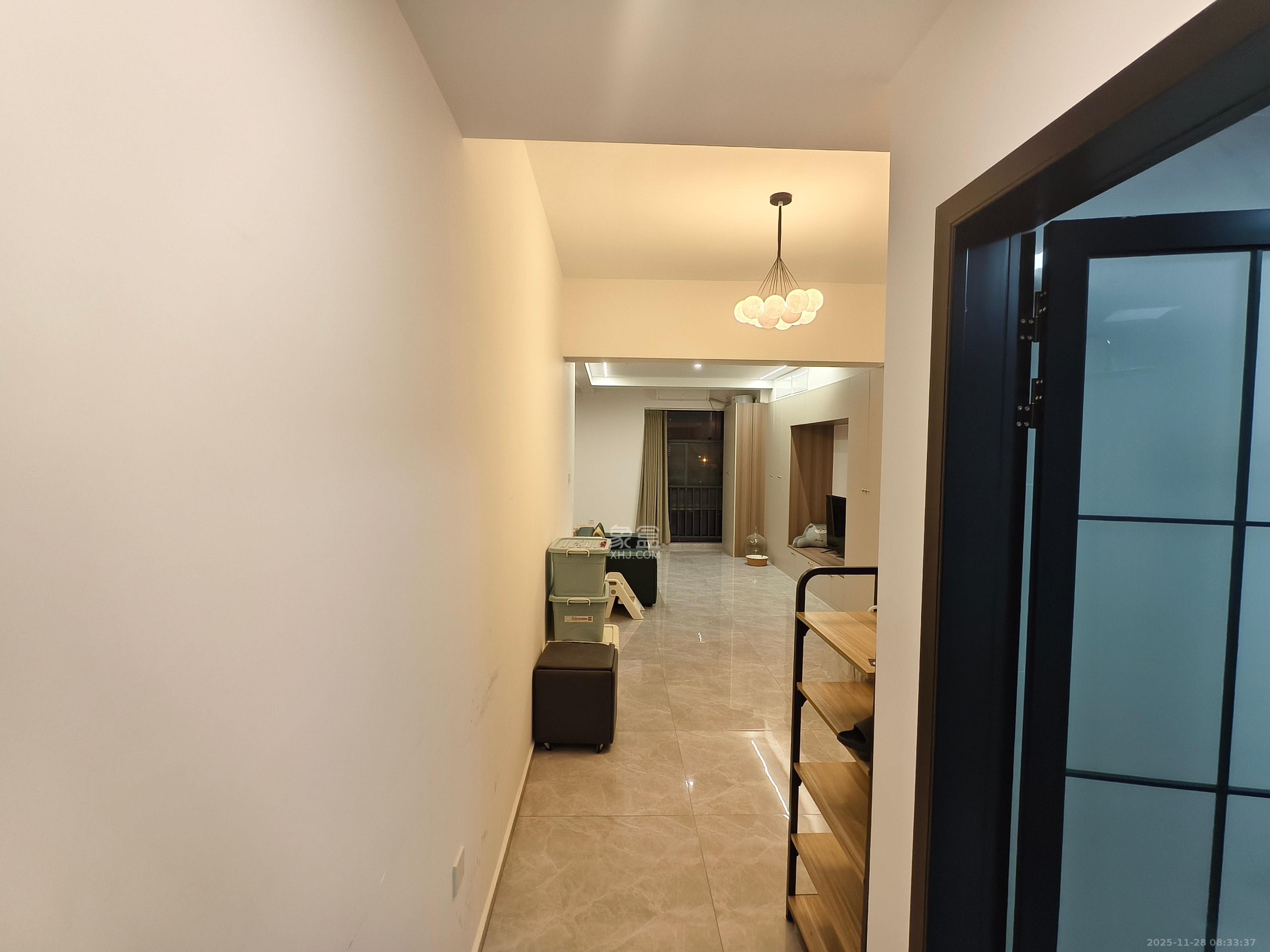 江南华府  1室0厅0卫    1700.0元/月