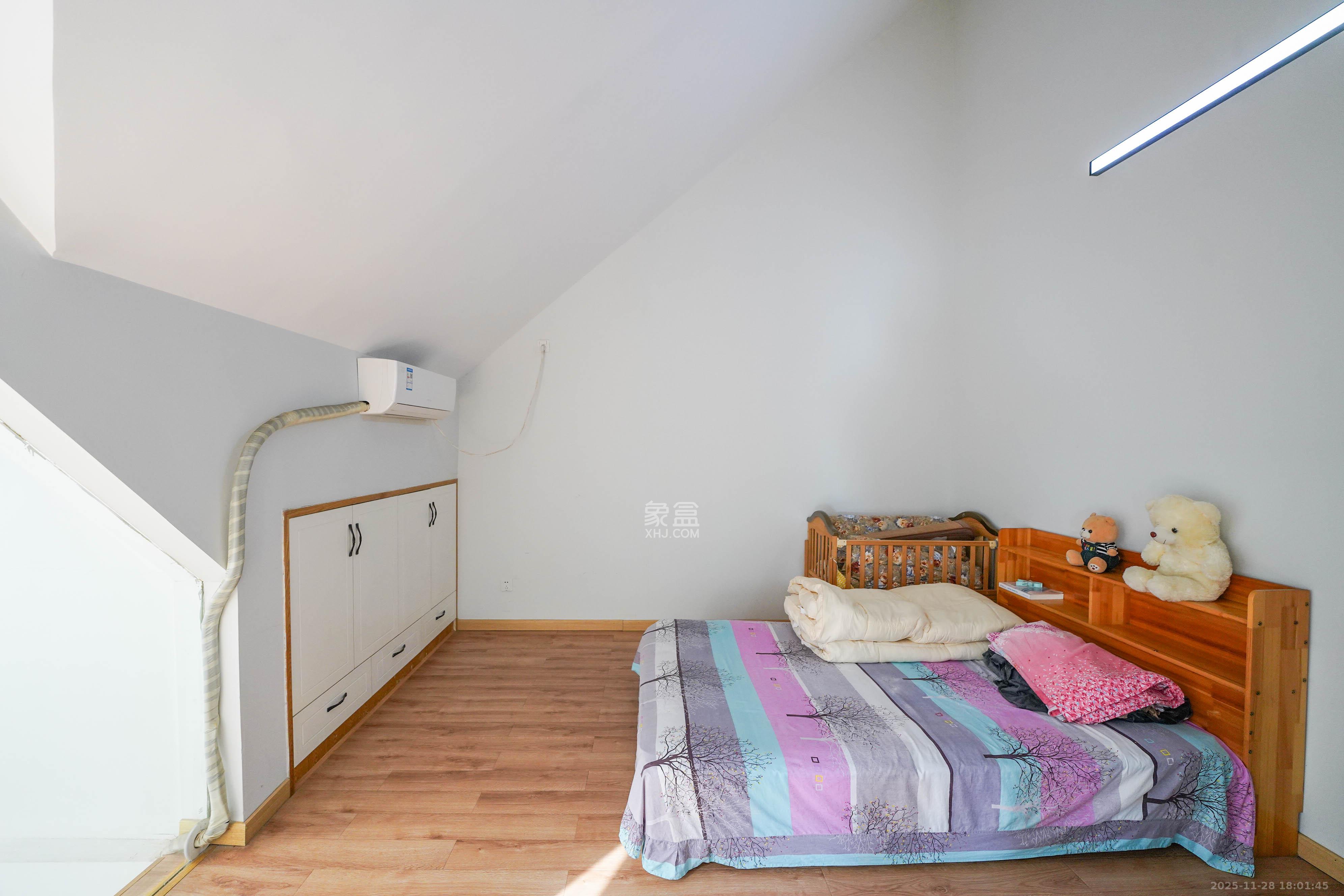 五矿格澜郡  5室2厅2卫    105.0万卧室