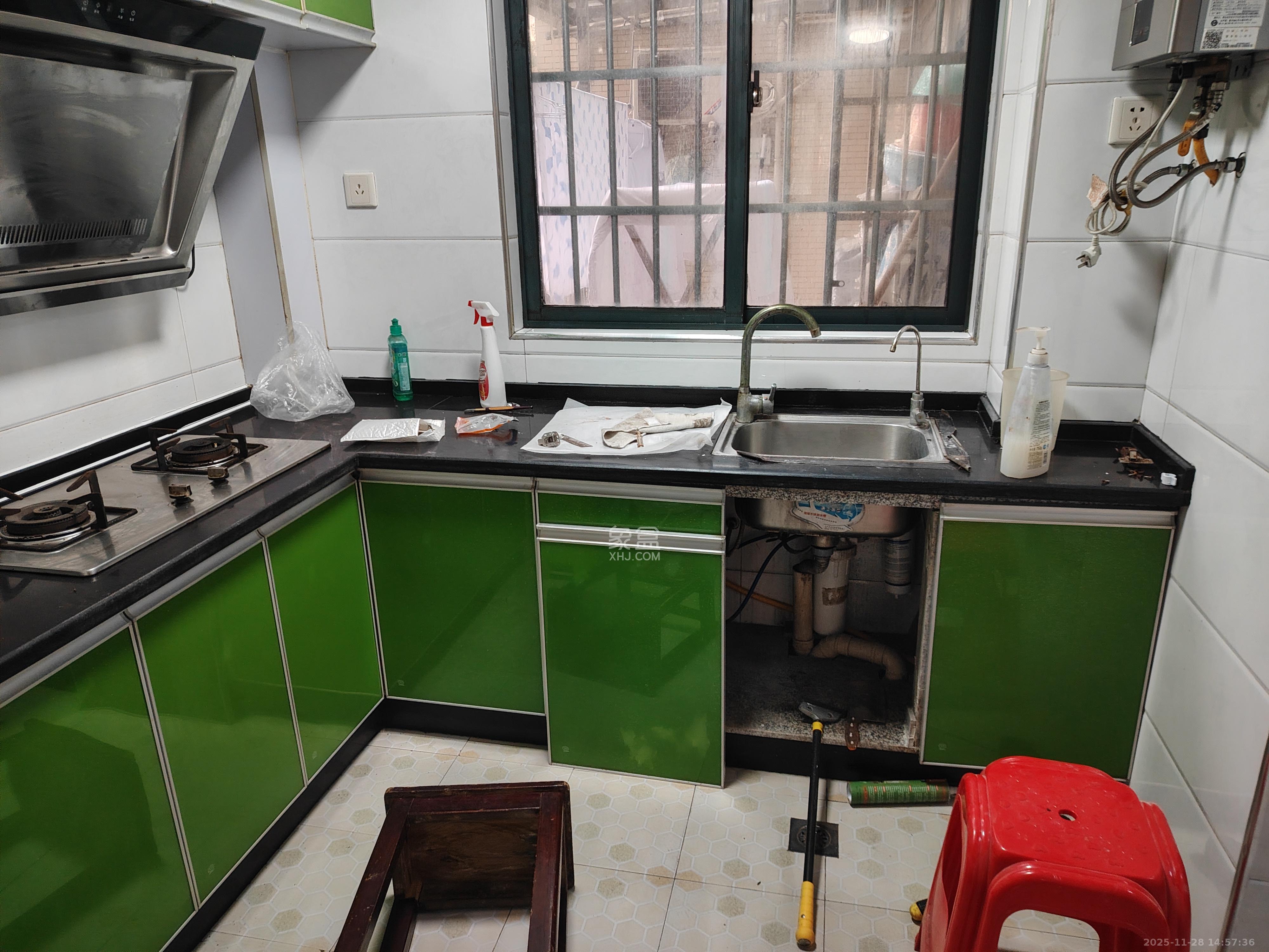 岳华嘉园  3室2厅2卫    2000.0元/月室内图