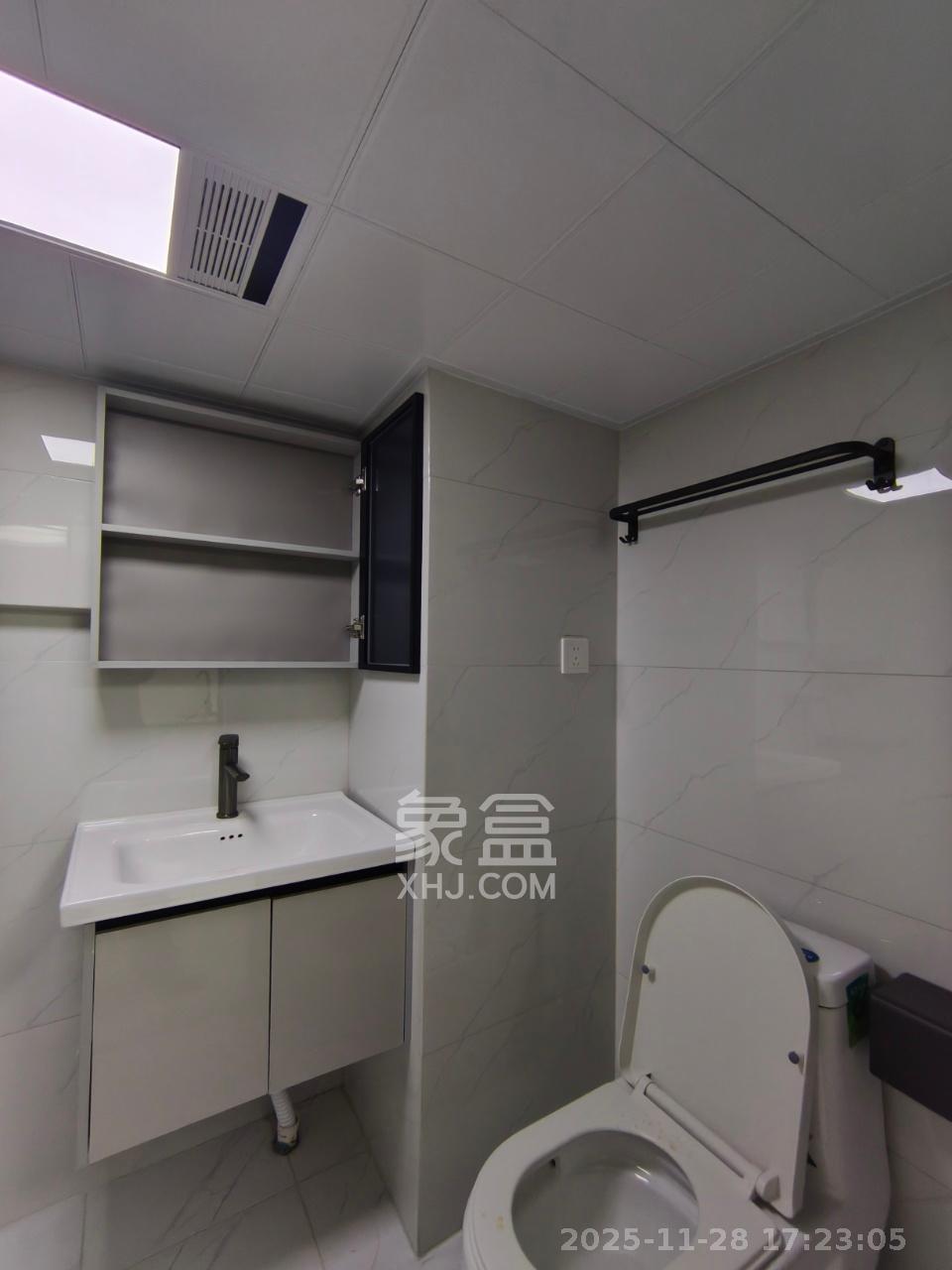 梅溪悦章  1室1厅1卫    1700.0元/月室内图