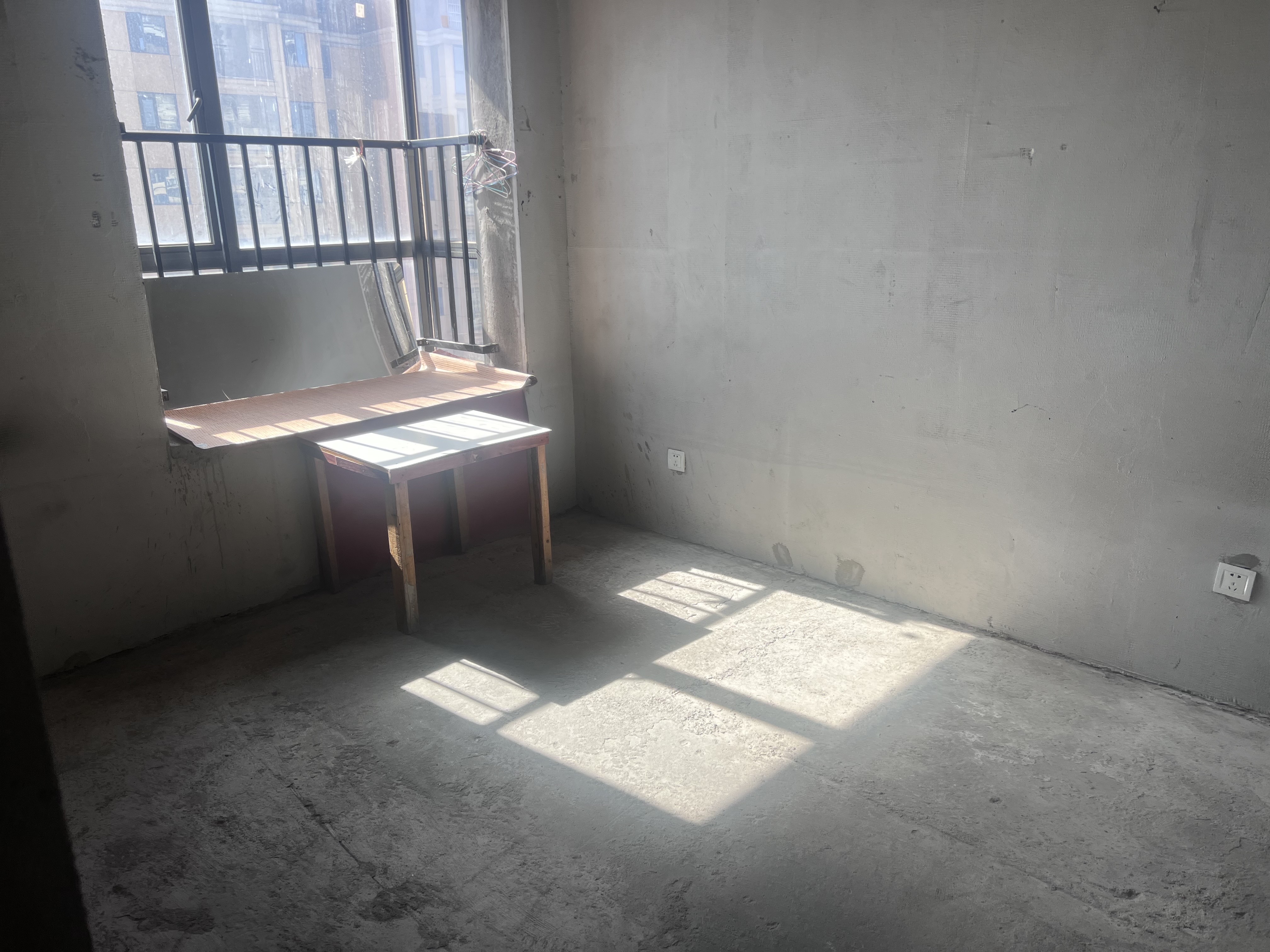 岳华新苑  2室2厅1卫    1500.0元/月户型图