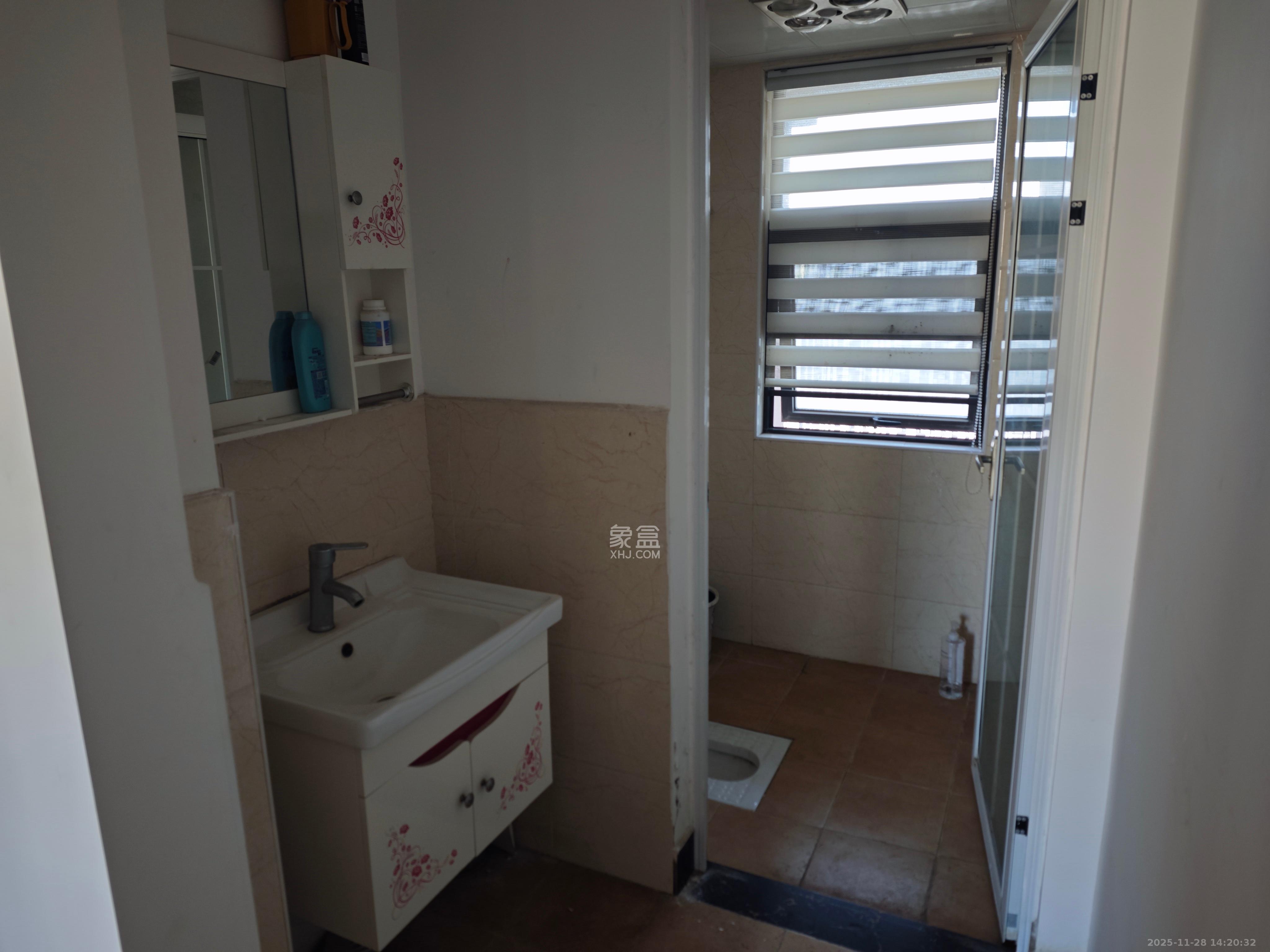 润和滨江府 5室1厅2卫 2200.0元/月 润和滨江府 5室1厅2卫 2200.0元/月室内图