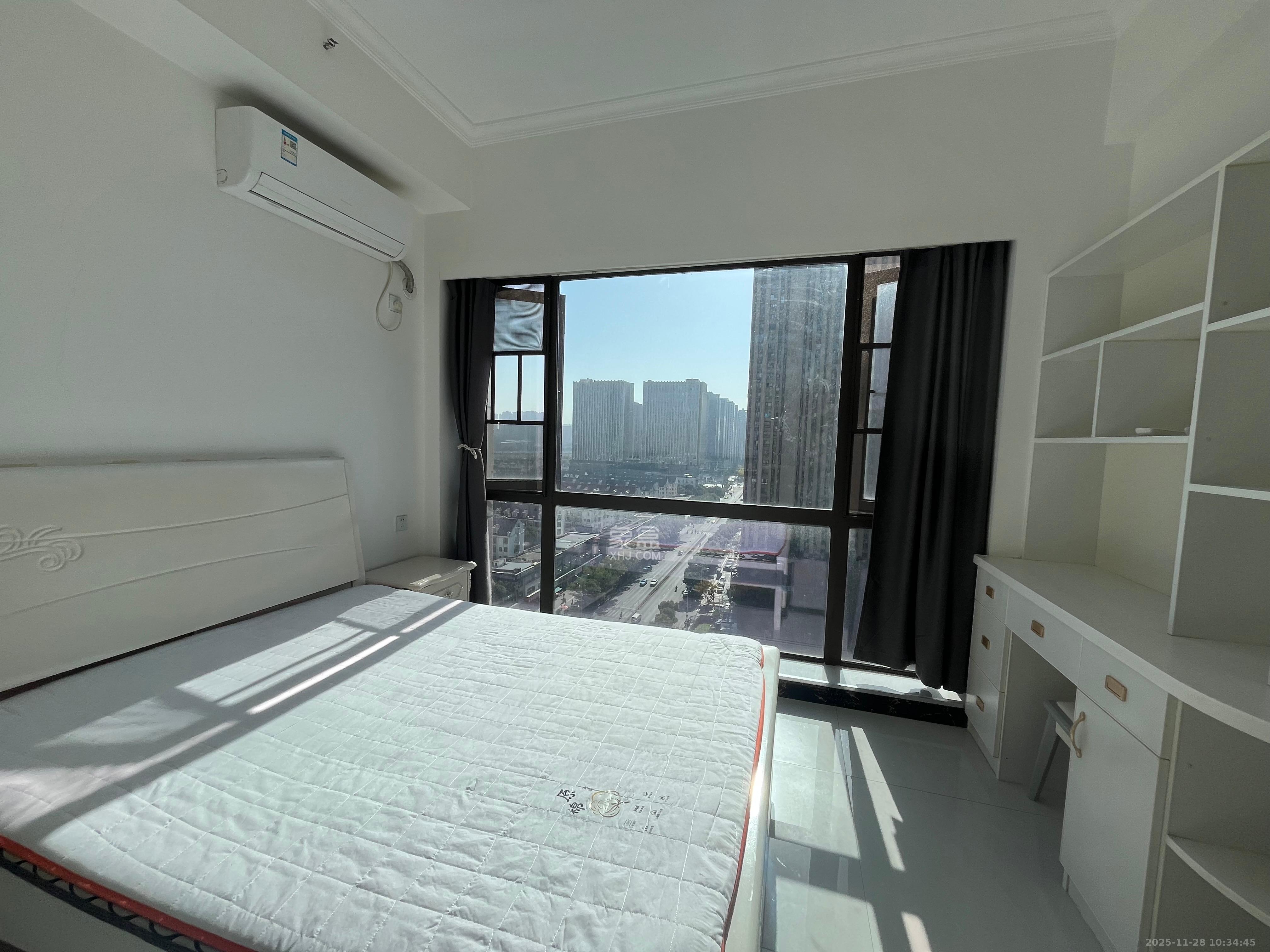 V领寓(岭南家园) 1室1厅1卫 1650.0元/月 V领寓(岭南家园) 1室1厅1卫 1650.0元/月室内图