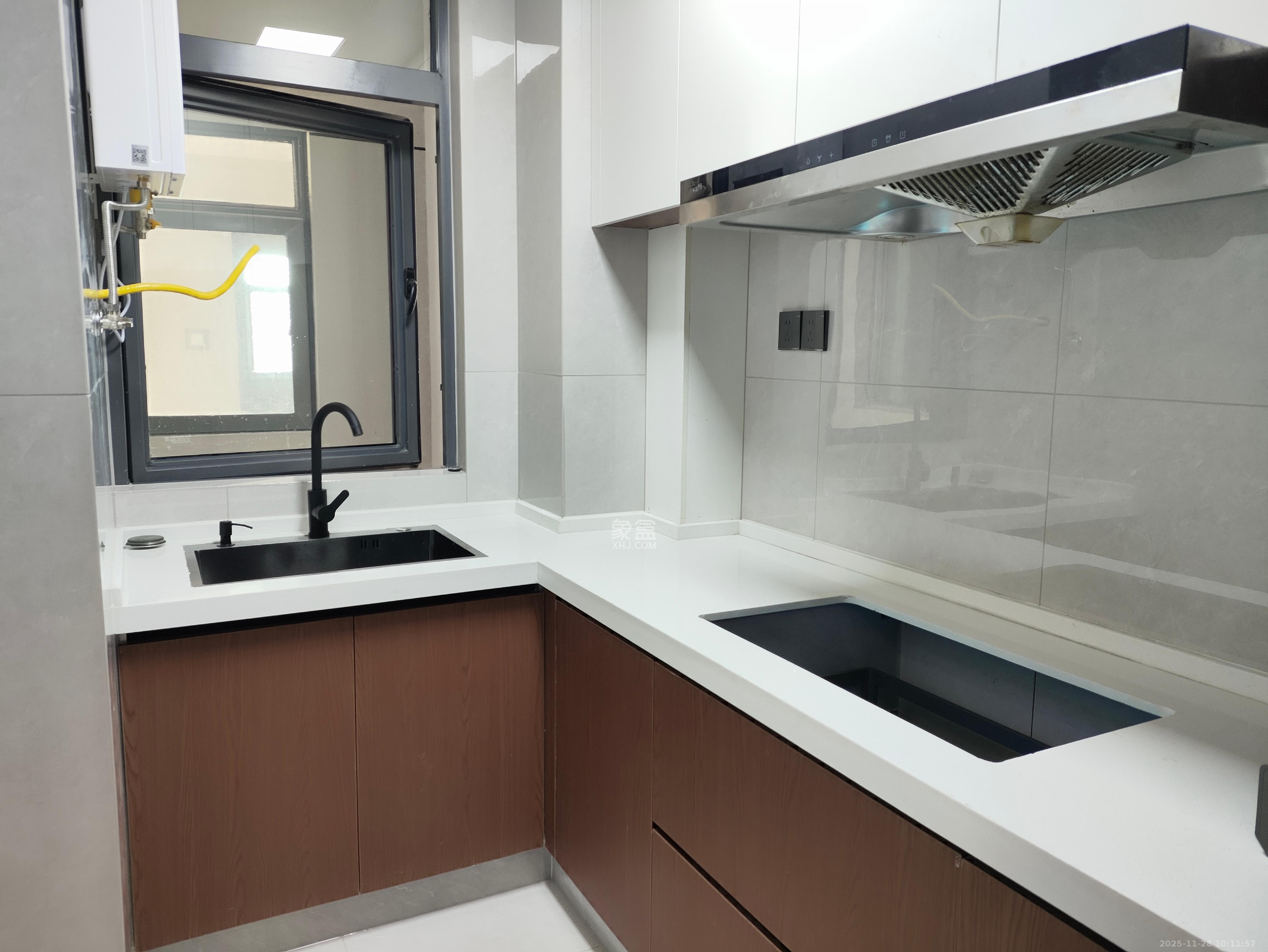 湖湘时代名邸公园壹号  2室2厅1卫    2700.0元/月室内图