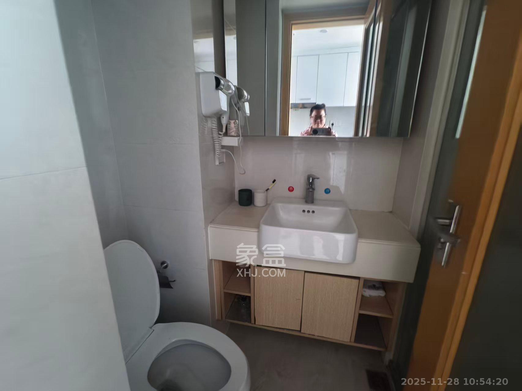 中海国际二期  1室1厅1卫    1100.0元/月室内图