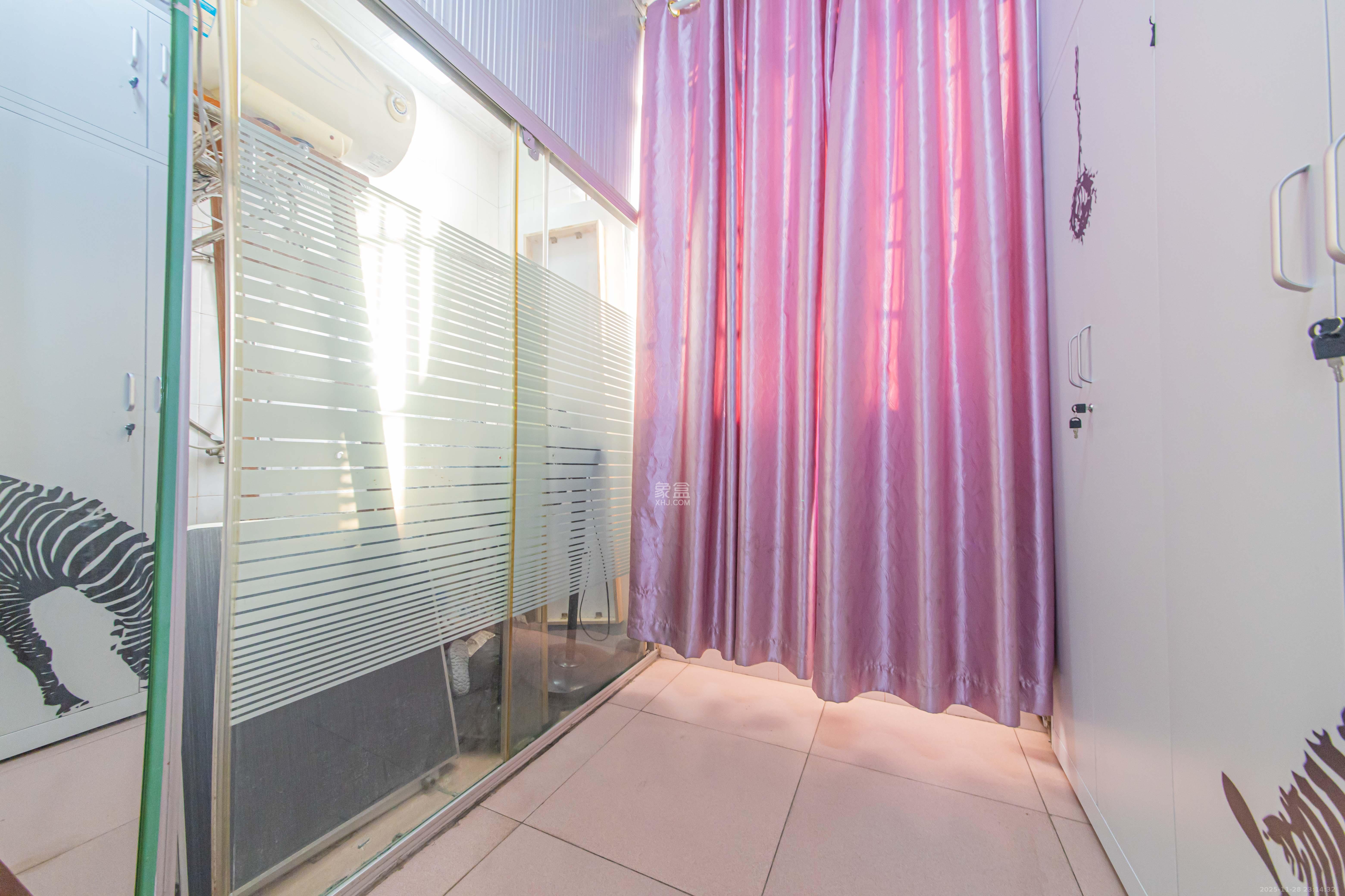 黑石铺路48所家属区(第四十八研究所) 3室2厅2卫 75.0万 黑石铺路48所家属区(第四十八研究所) 3室2厅2卫 75.0万阳台