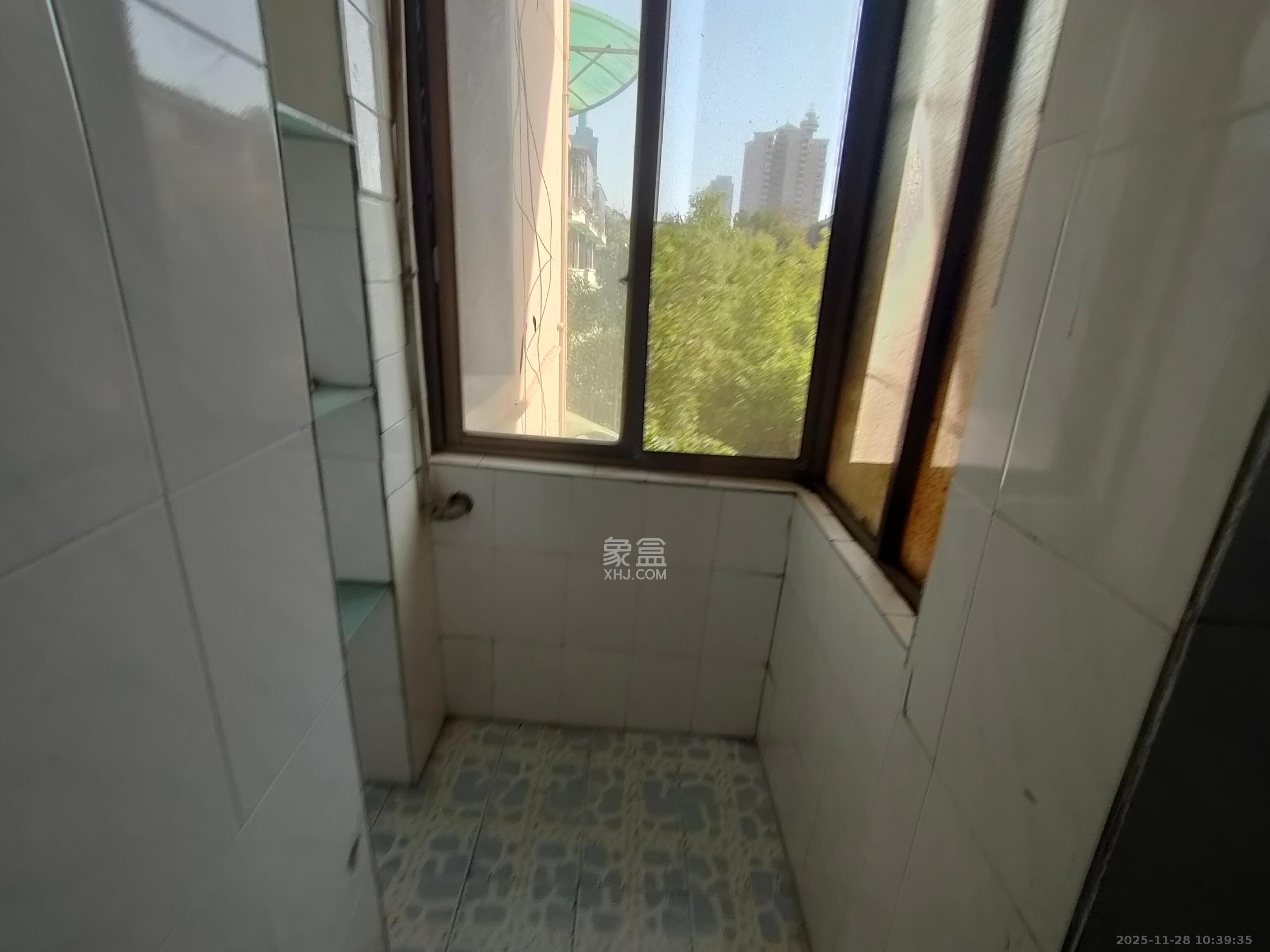 红旗区四片 2室1厅1卫 1200.0元/月 红旗区四片 2室1厅1卫 1200.0元/月室内图