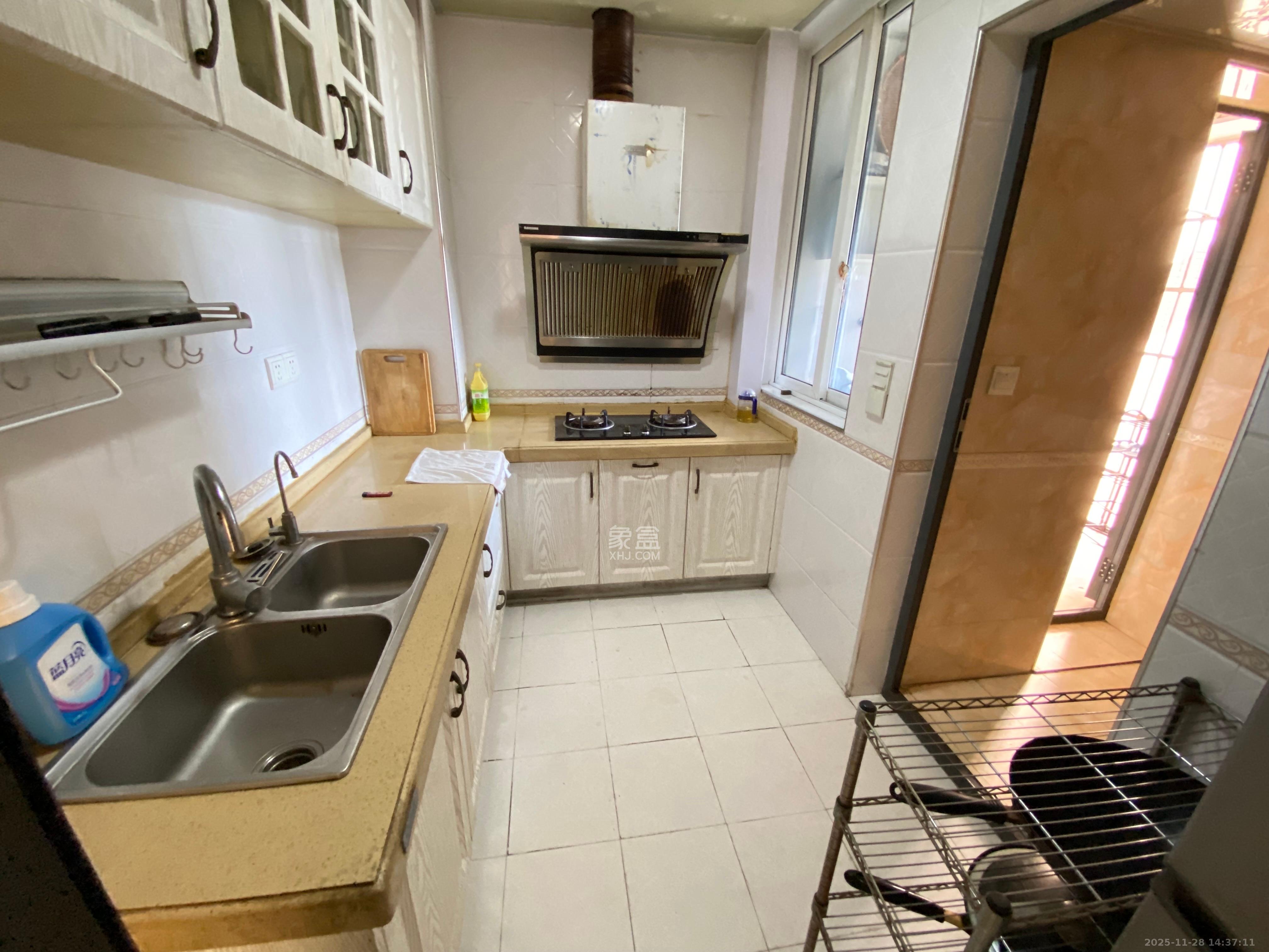 益佳苑  2室1厅1卫    2000.0元/月室内图