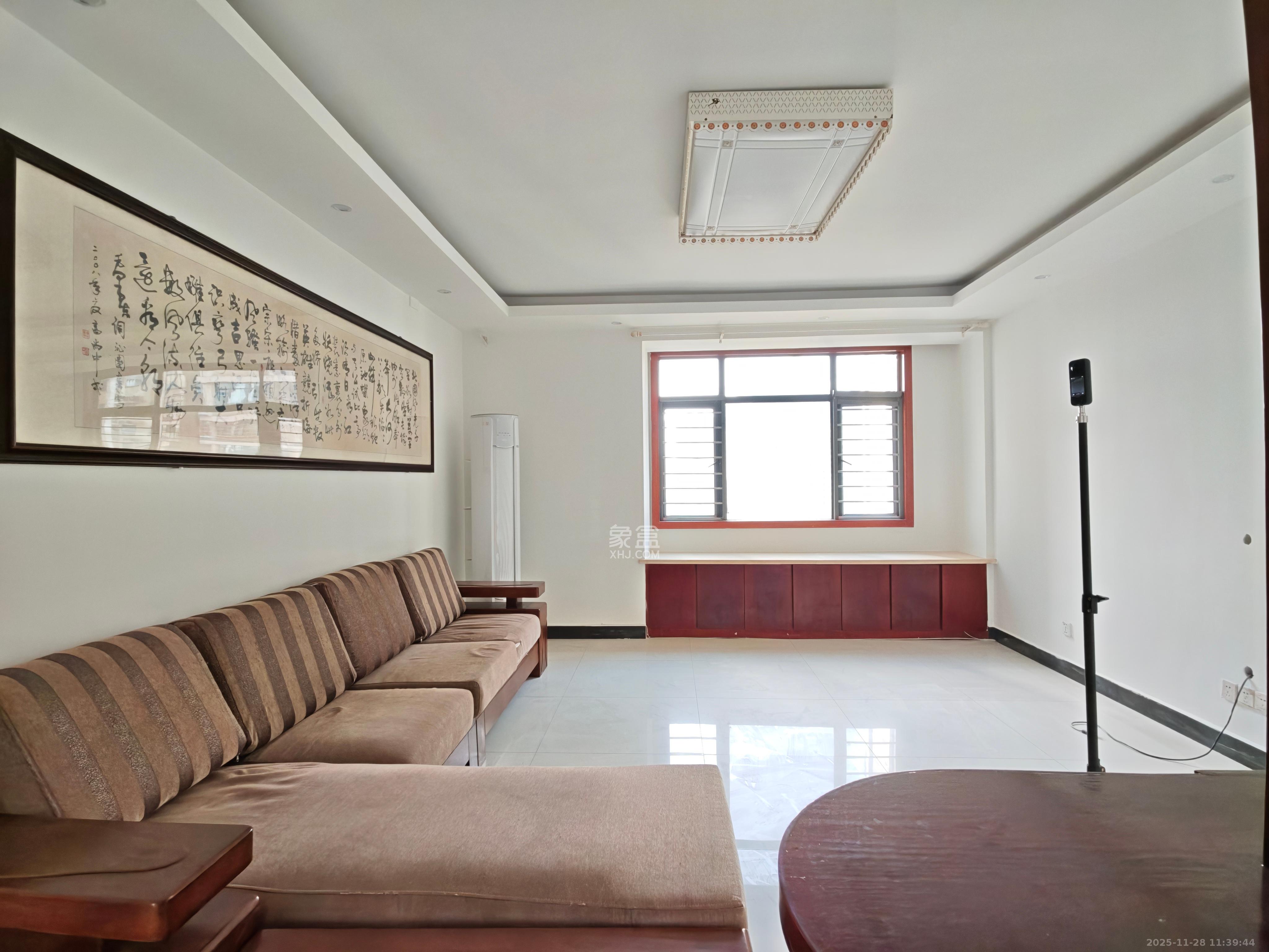 山水熙园 3室2厅2卫 2500.0元/月 山水熙园 3室2厅2卫 2500.0元/月室内图