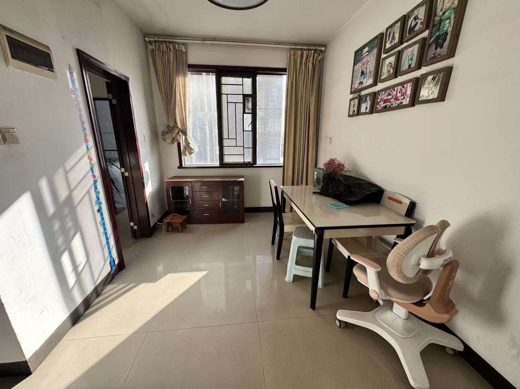 城市风景 3室2厅2卫 45.0万 城市风景 3室2厅2卫 45.0万室内图