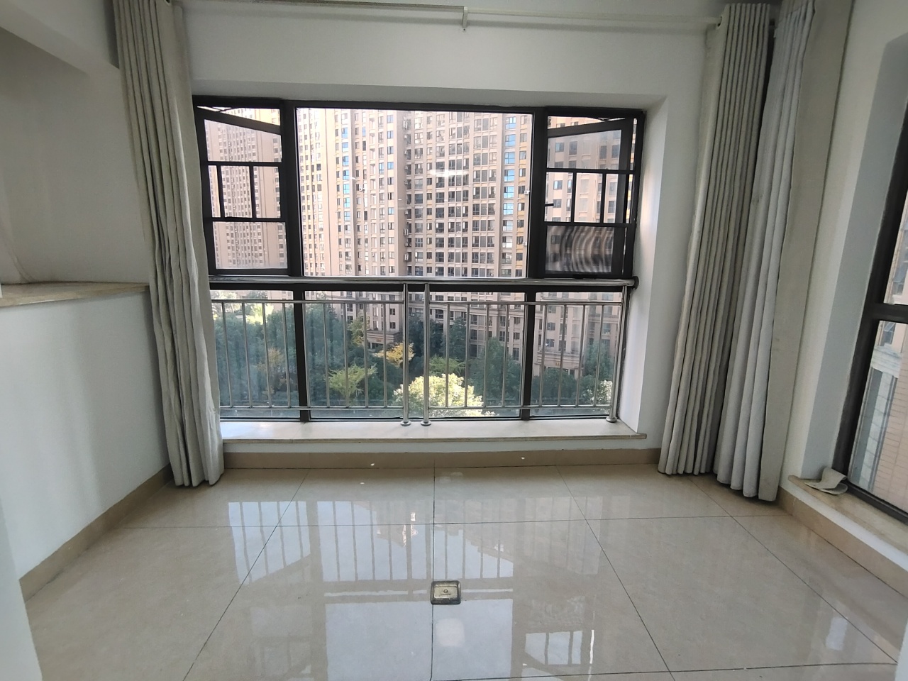 凯旋名门人民中路1006号  3室2厅1卫    42.0万室内图