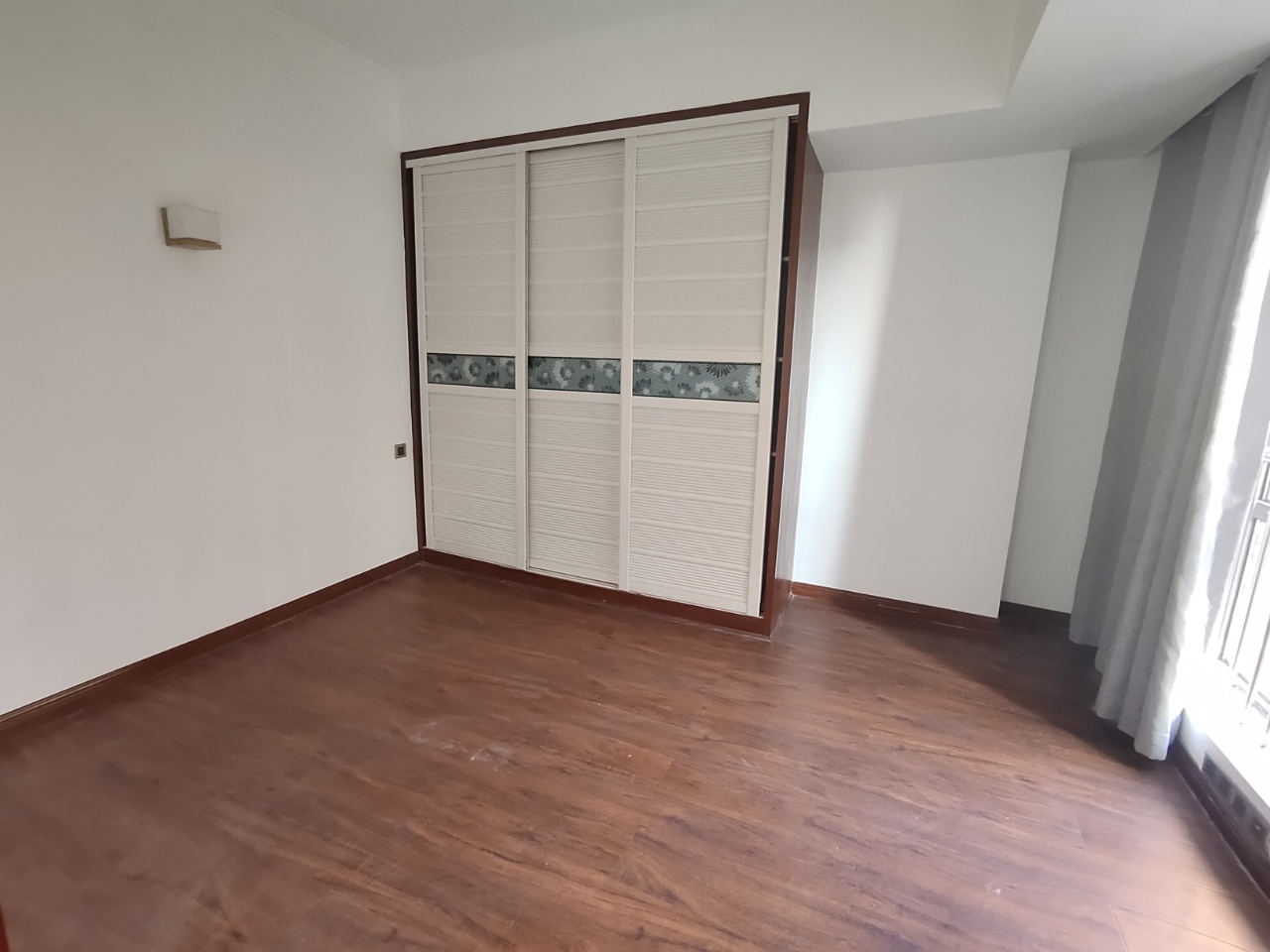 凯旋名门人民中路1006号  3室2厅1卫    42.0万室内图