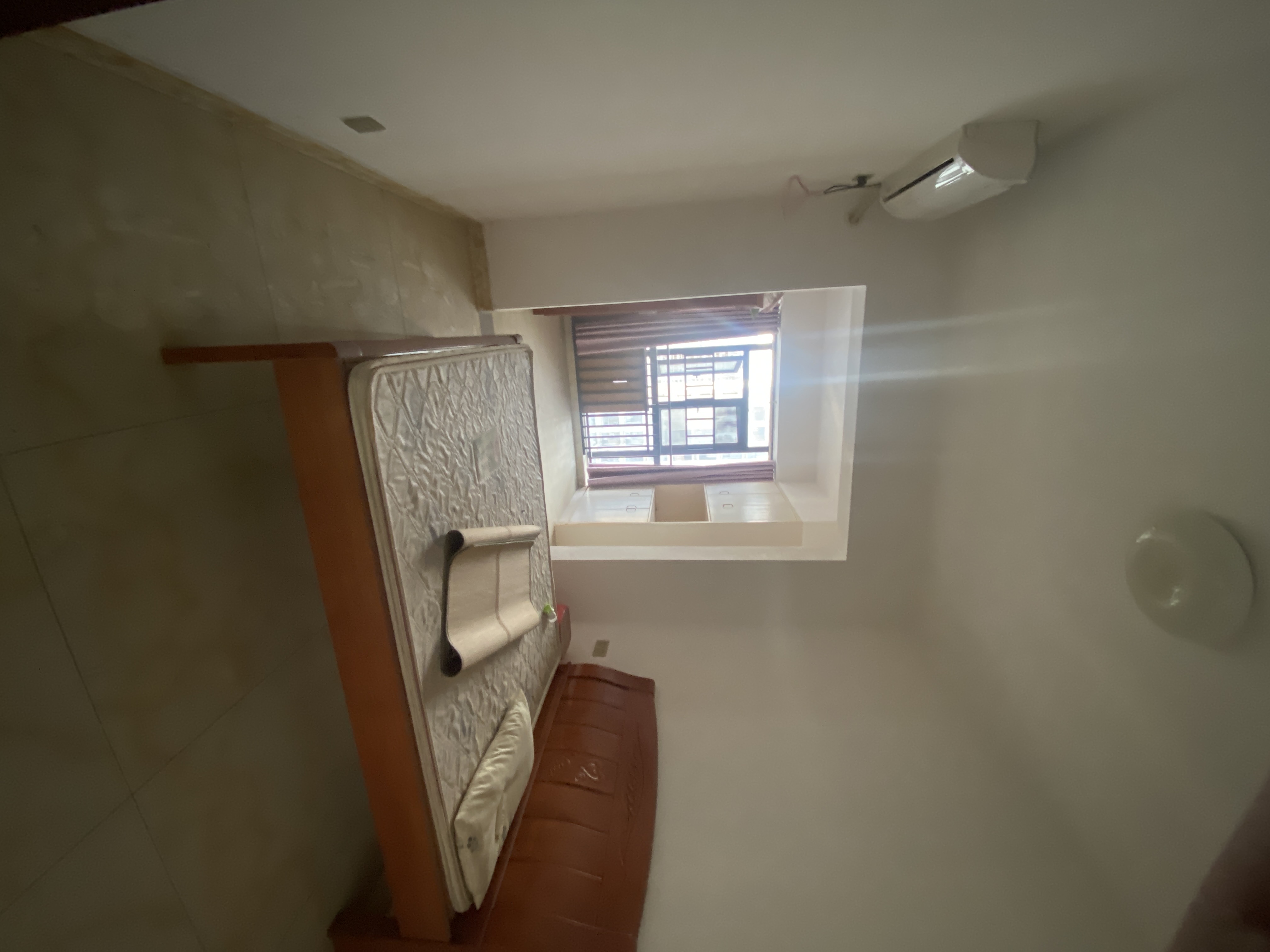 南苑上和二期  4室2厅2卫    90.0万客厅