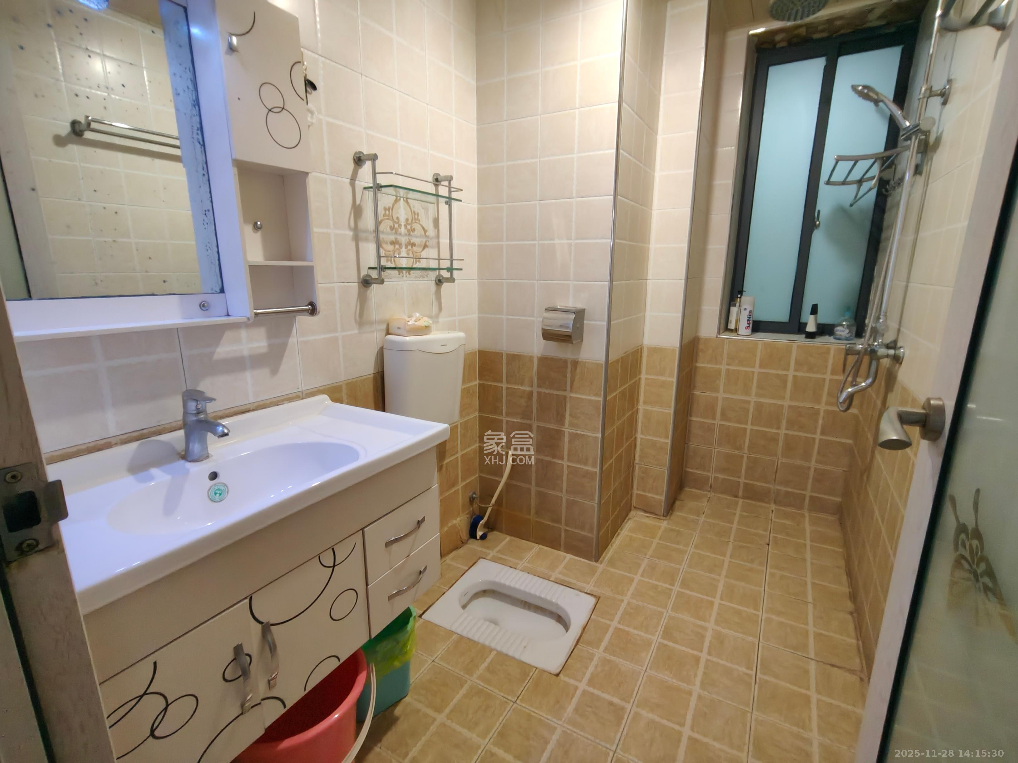 金领家族  2室2厅1卫    2200.0元/月室内图