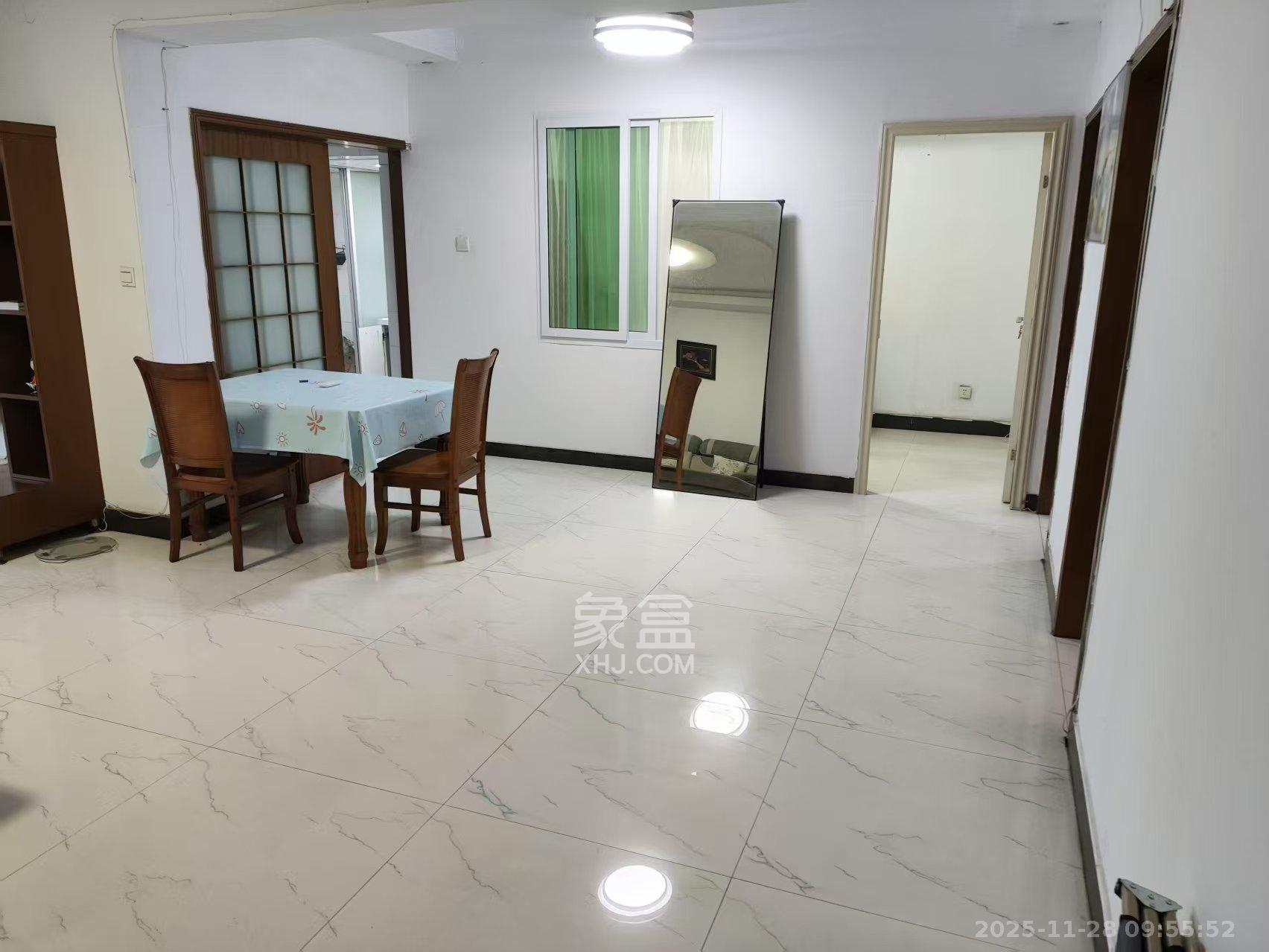 南锦家园  2室2厅1卫    2000.0元/月室内图