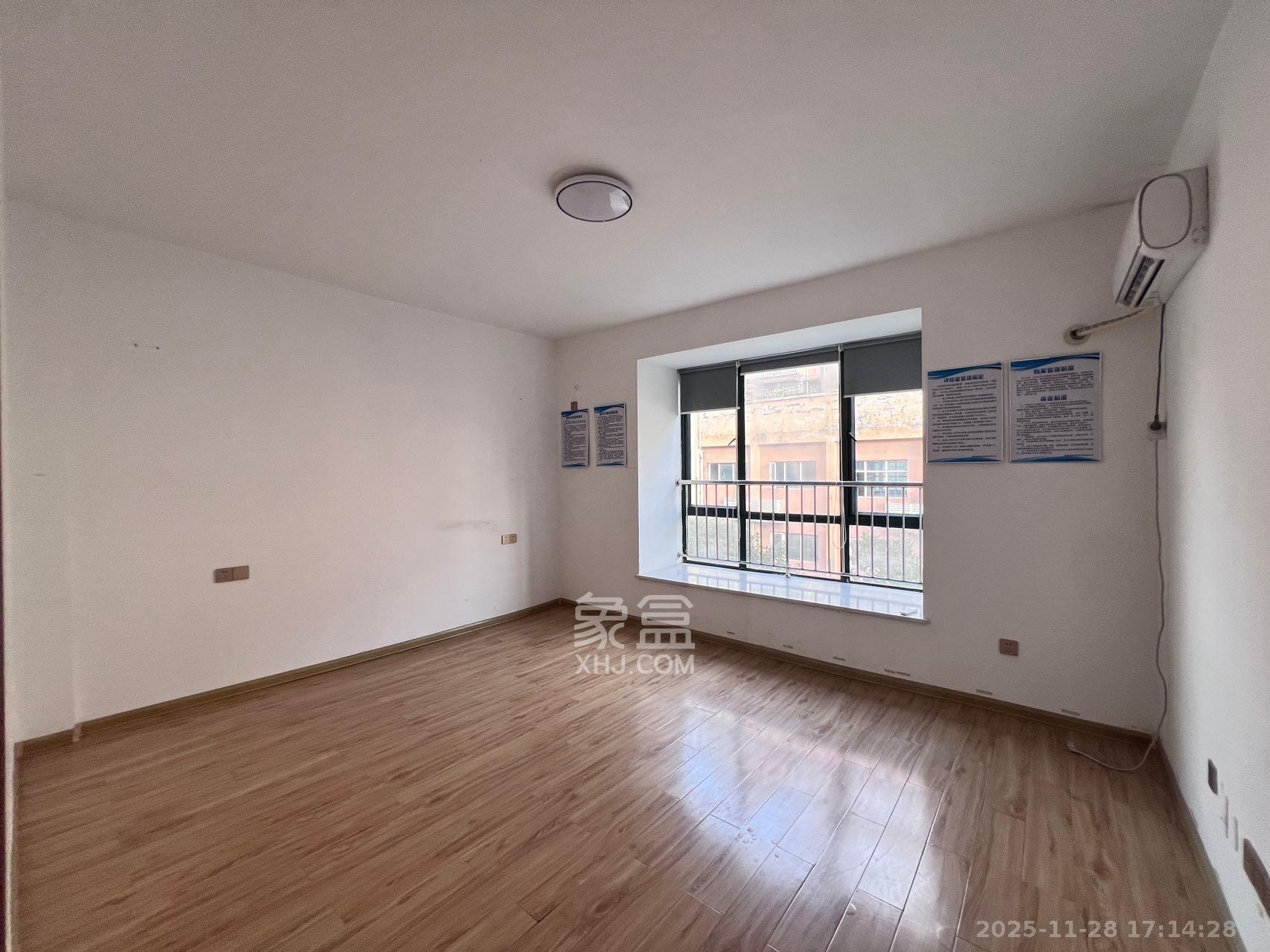 御邦  5室2厅4卫    6500.0元/月室内图