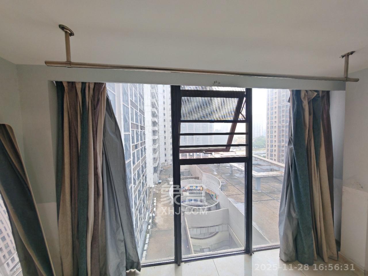 达美D6区  1室1厅1卫    1400.0元/月室内图