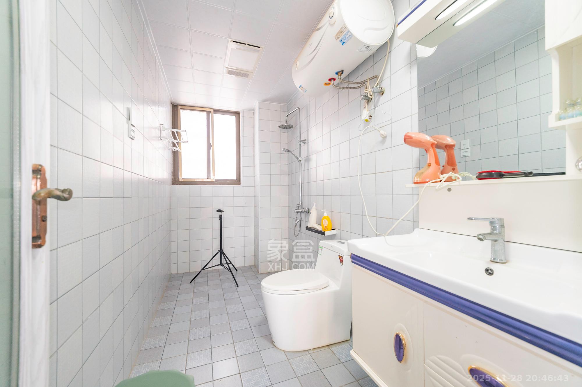 家和院  4室2厅2卫    95.0万卫生间