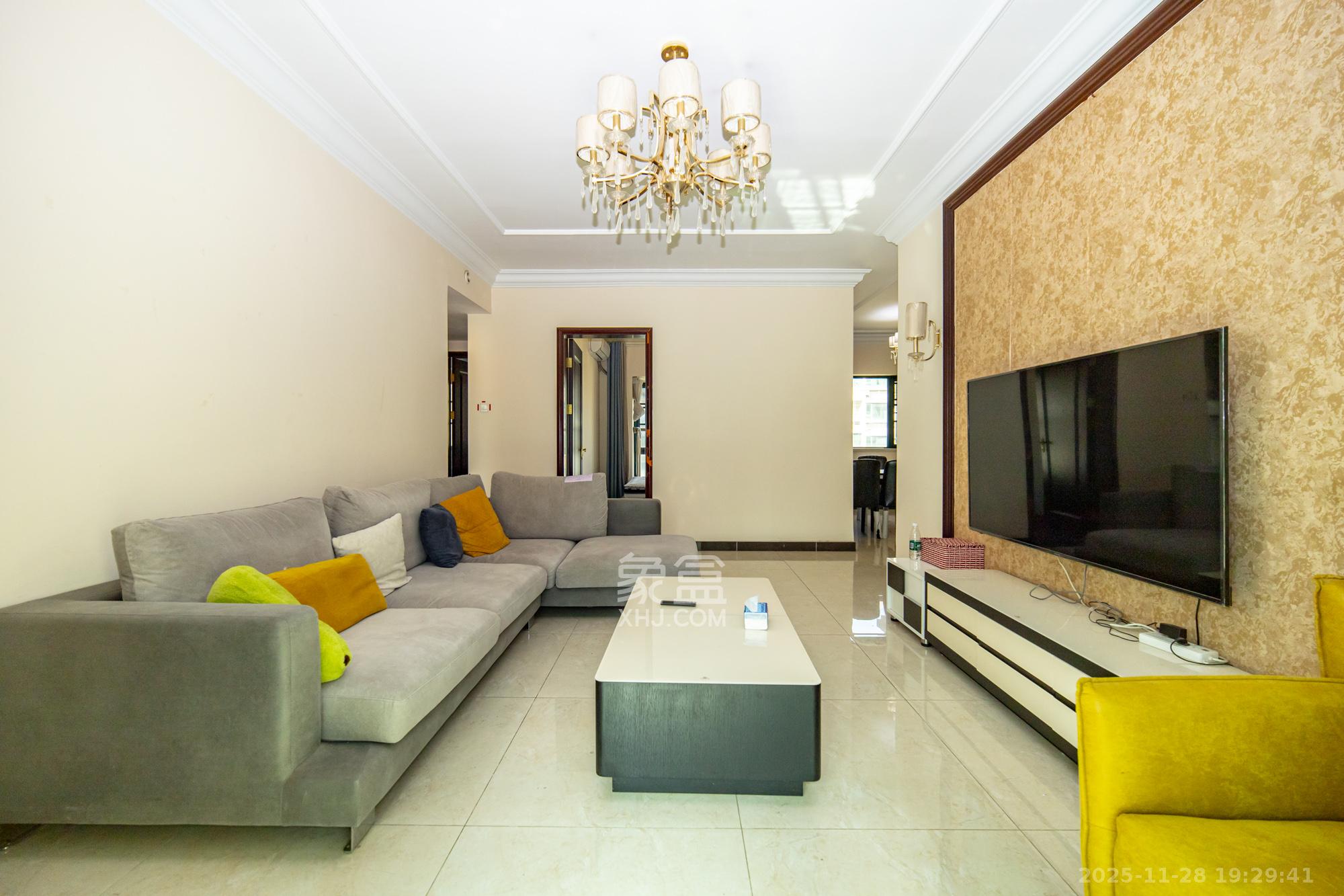 恒大雅苑  3室2厅2卫    110.0万