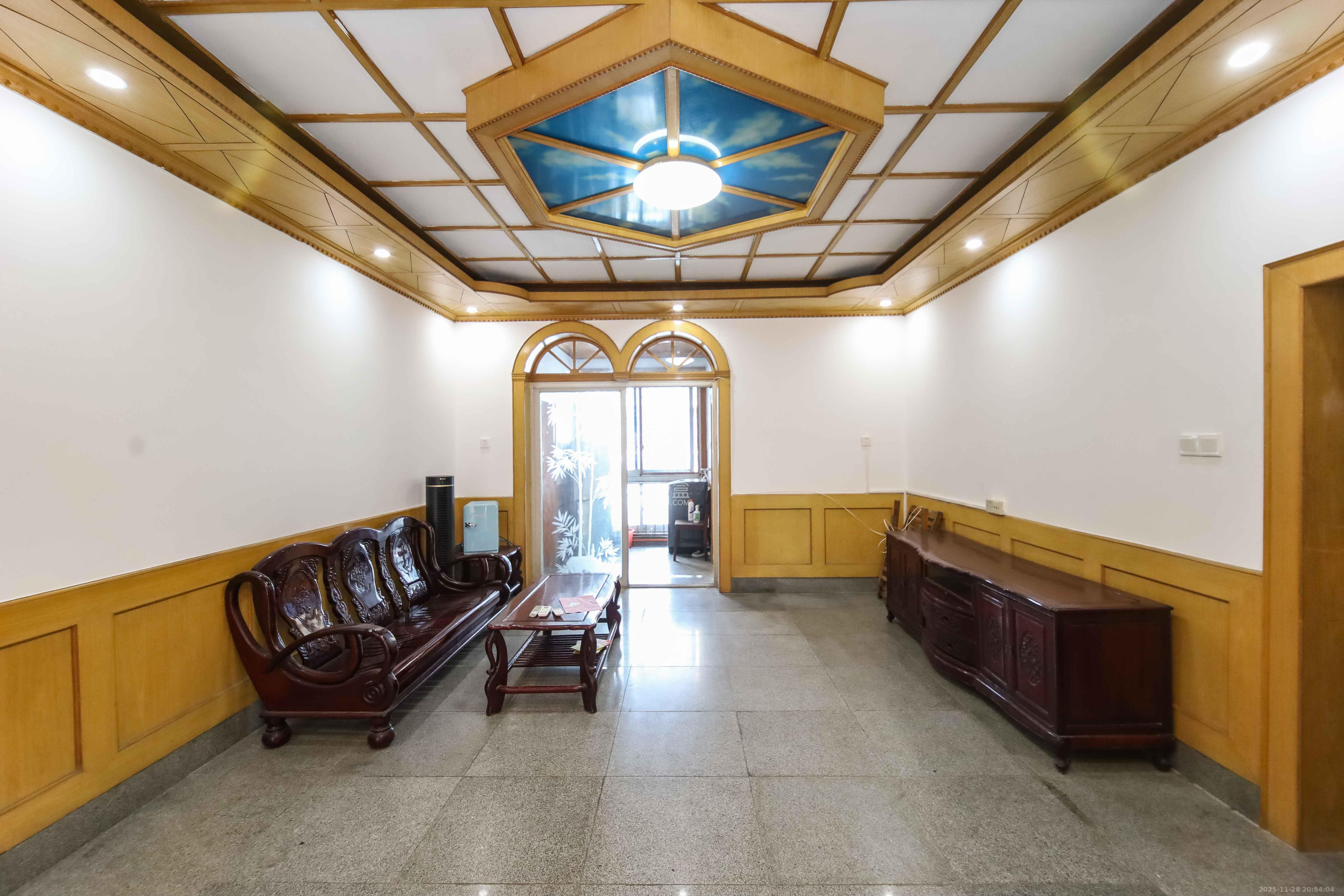 杨家山武警宿舍 3室2厅1卫 69.0万 杨家山武警宿舍 3室2厅1卫 69.0万客厅