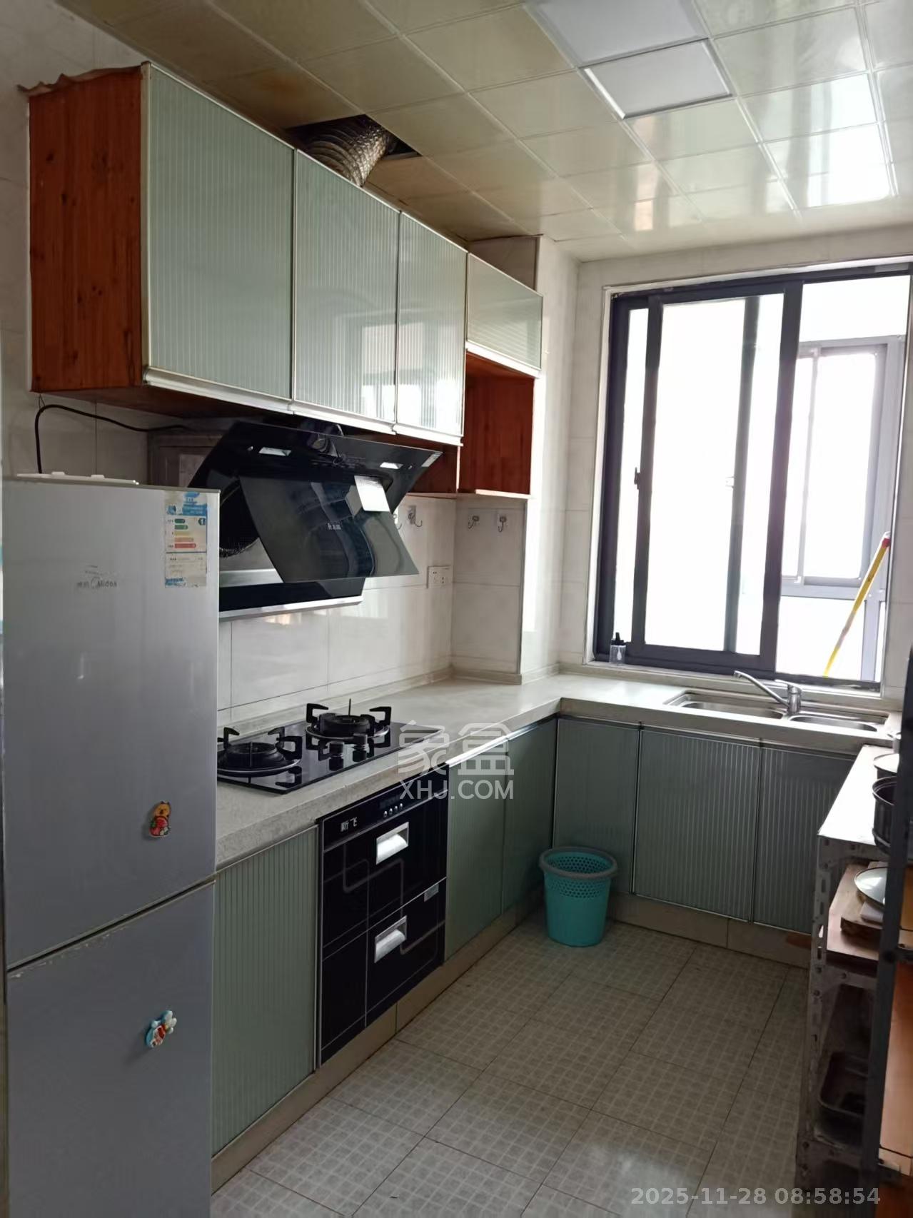 山水嘉园 3室1厅1卫 1800.0元/月 山水嘉园 3室1厅1卫 1800.0元/月室内图