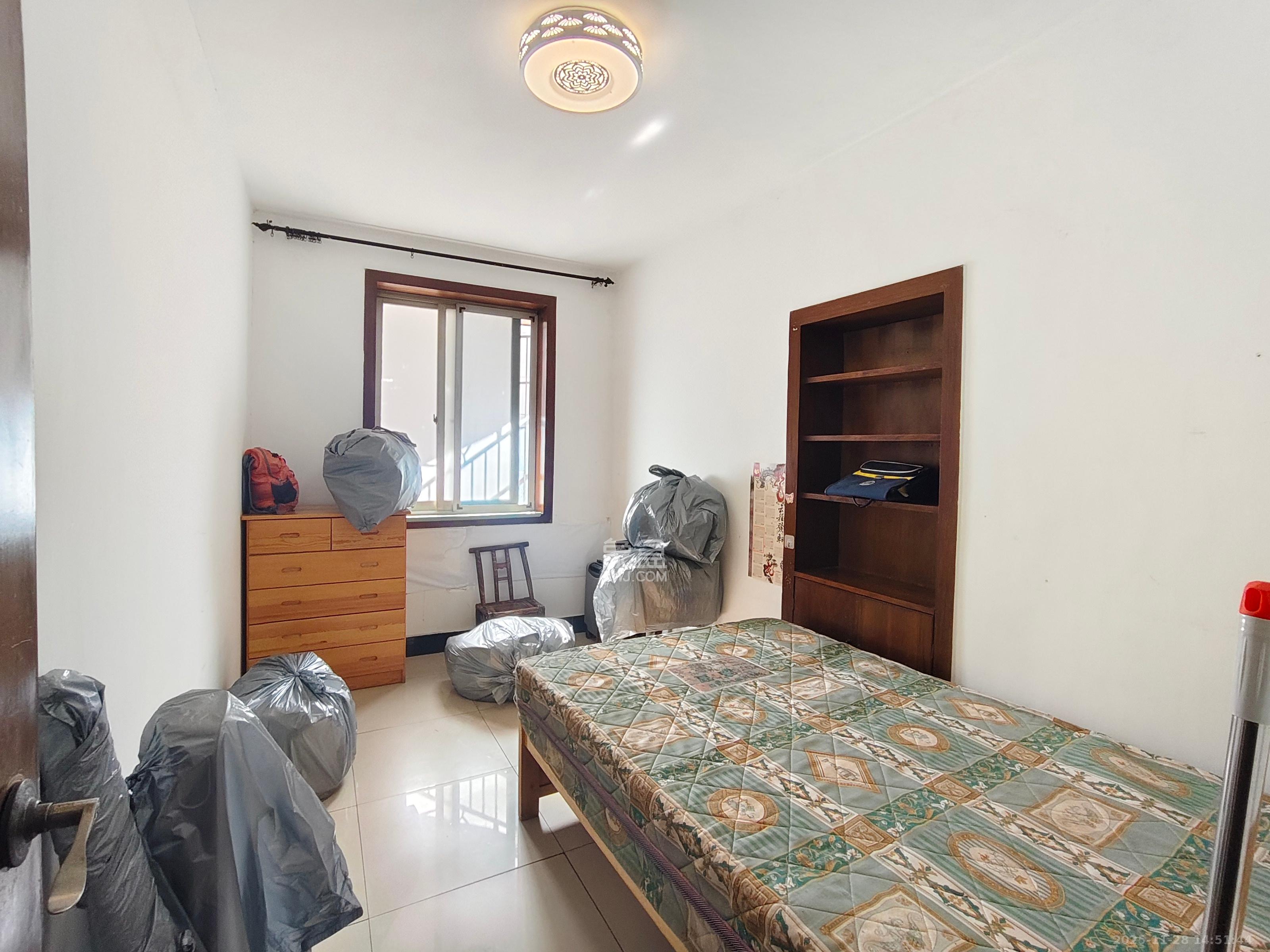 紫薇公寓 2室2厅1卫 1500.0元/月 紫薇公寓 2室2厅1卫 1500.0元/月室内图