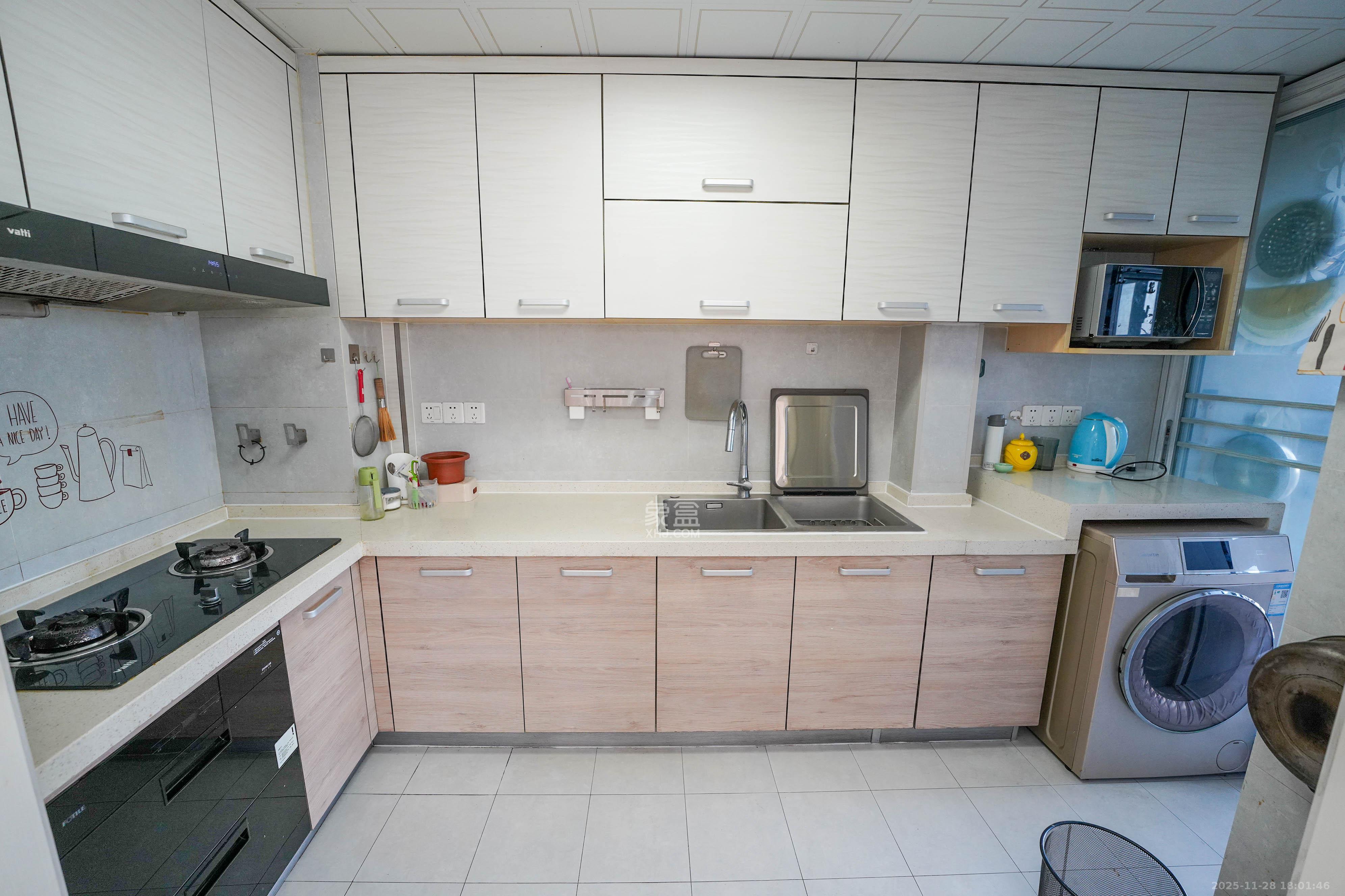 五矿格澜郡  5室2厅2卫    105.0万厨房