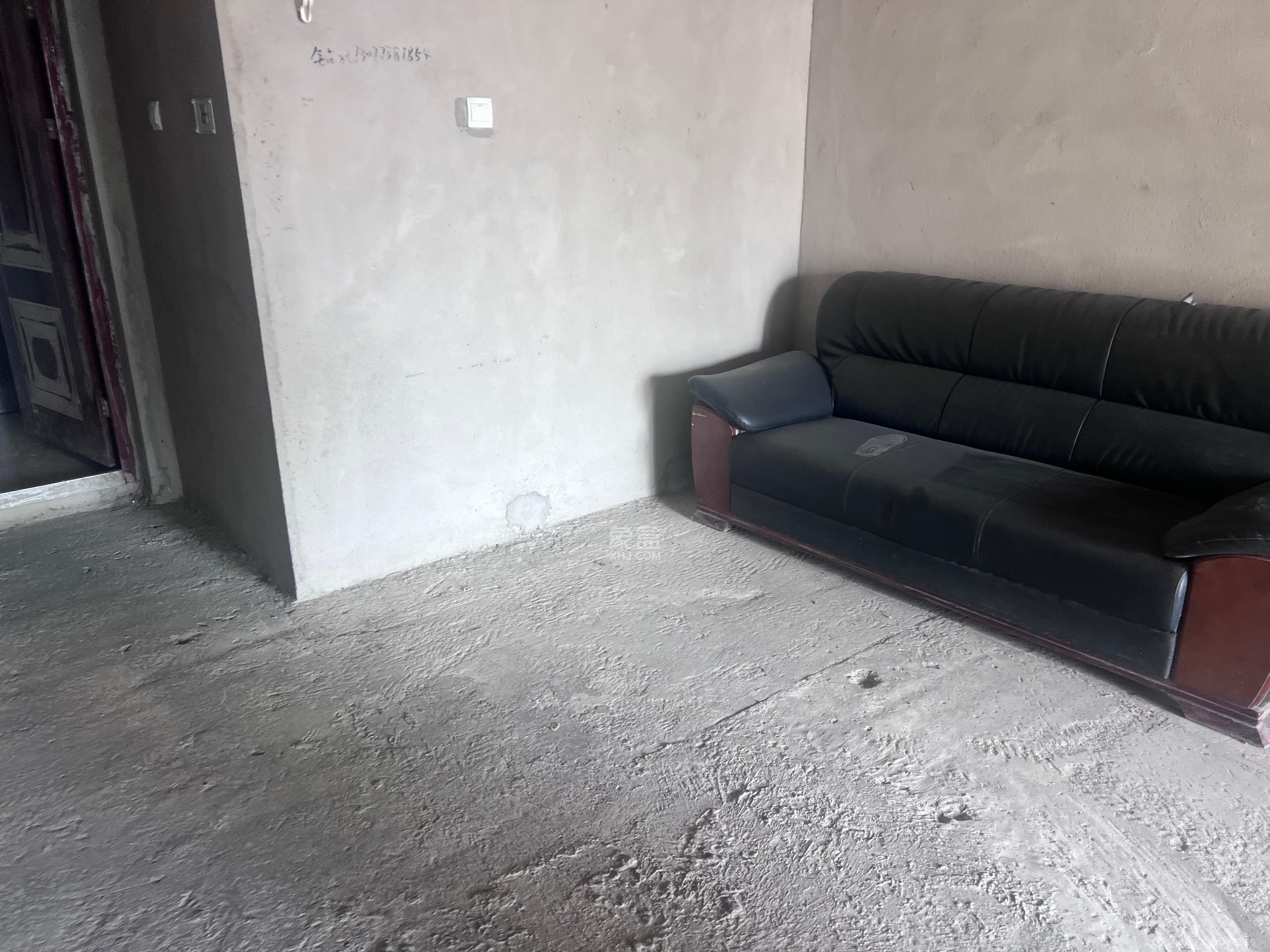 岳华新苑  2室2厅1卫    1500.0元/月室内图