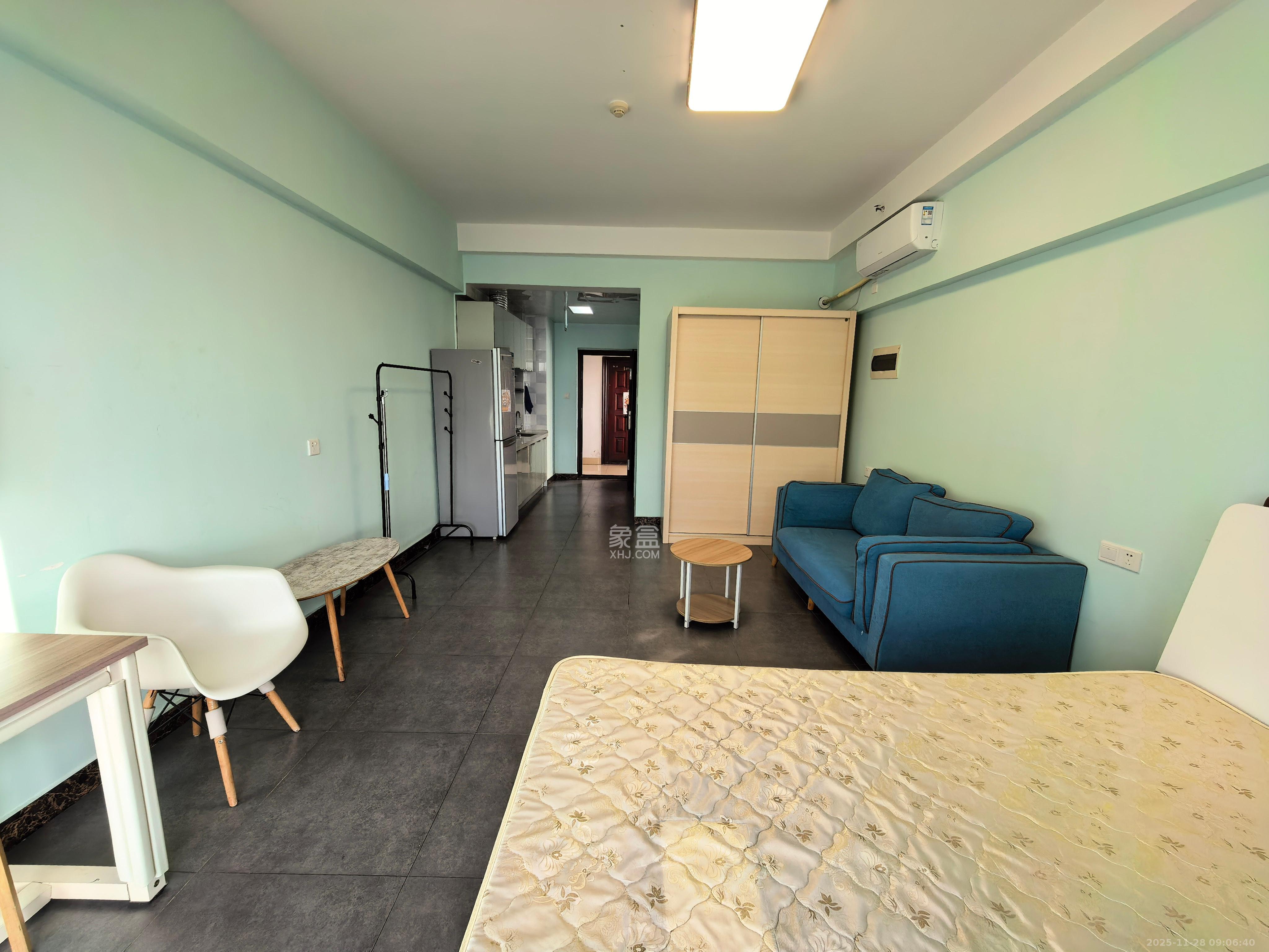 方略城市广场  1室1厅1卫    1500.0元/月