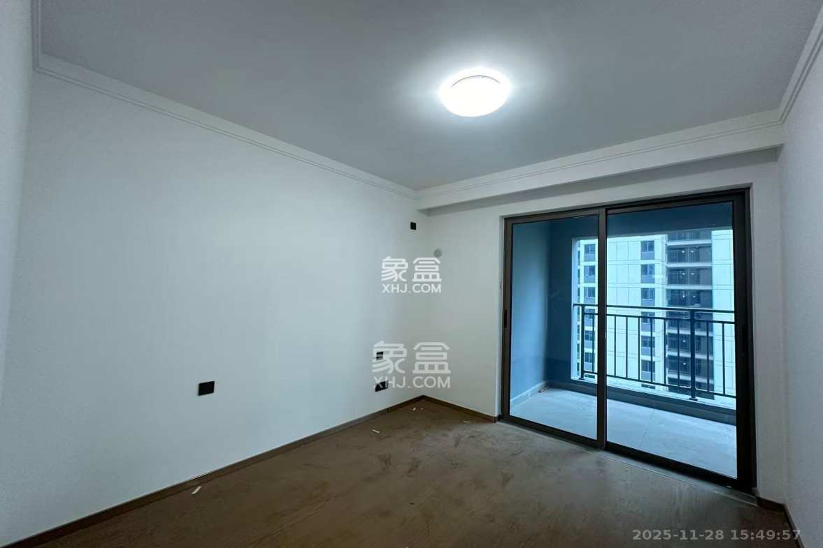 旭辉雨花郡 3室2厅2卫 3200.0元/月 旭辉雨花郡 3室2厅2卫 3200.0元/月室内图